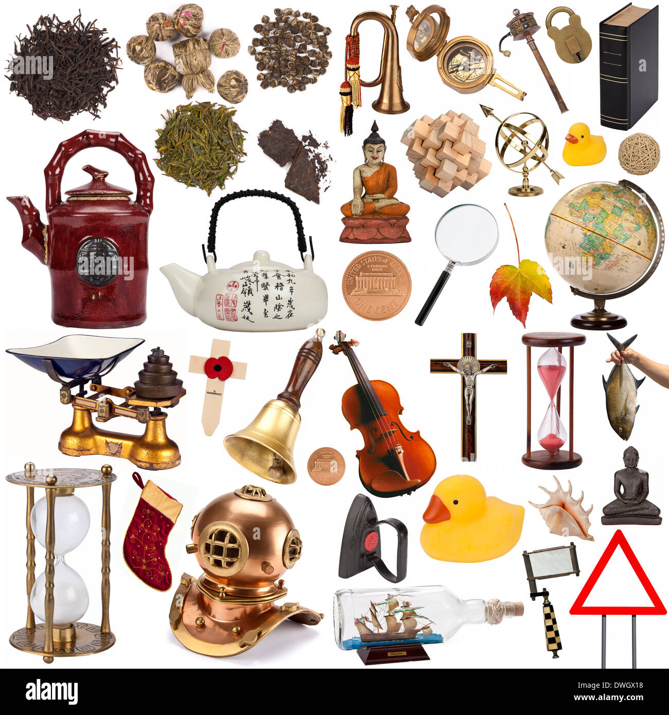 Une sélection d'objets de décoration - Isolé sur fond blanc. Banque D'Images