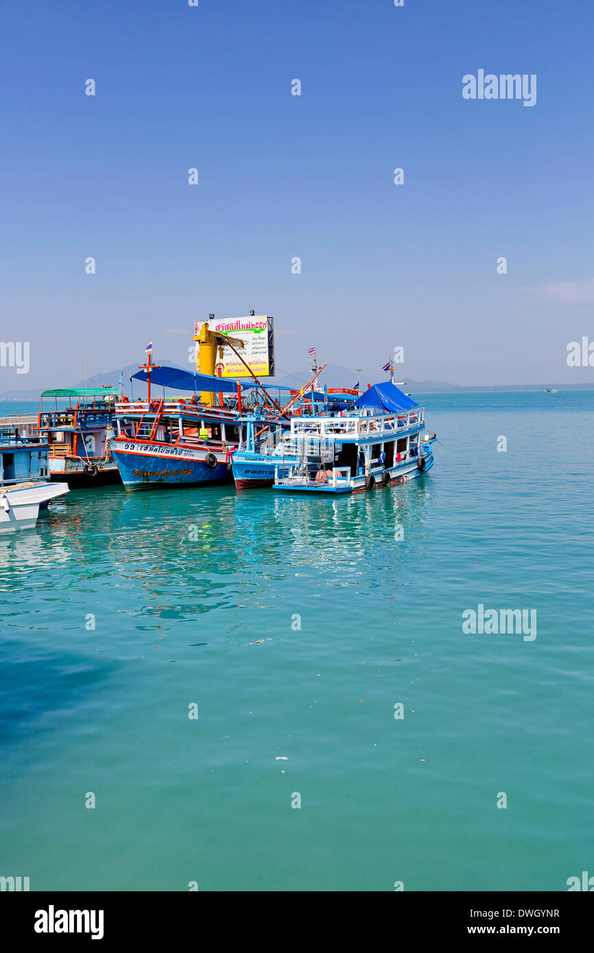 Partent à Nadan jetée sur l'Île de Ko Samet, Thaïlande Banque D'Images