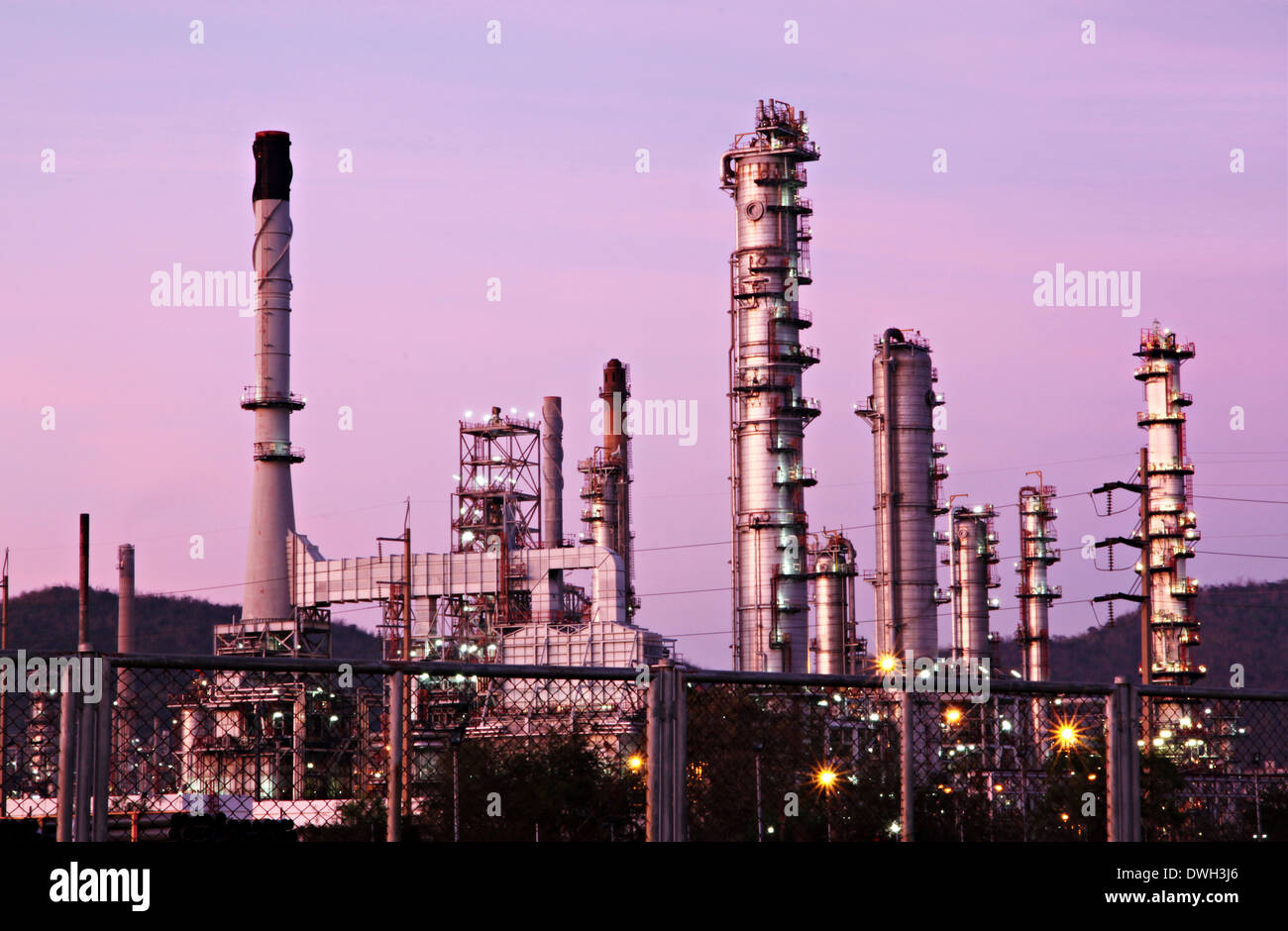 Dans l'industrie de la raffinerie soirée,Thaïlande. Banque D'Images