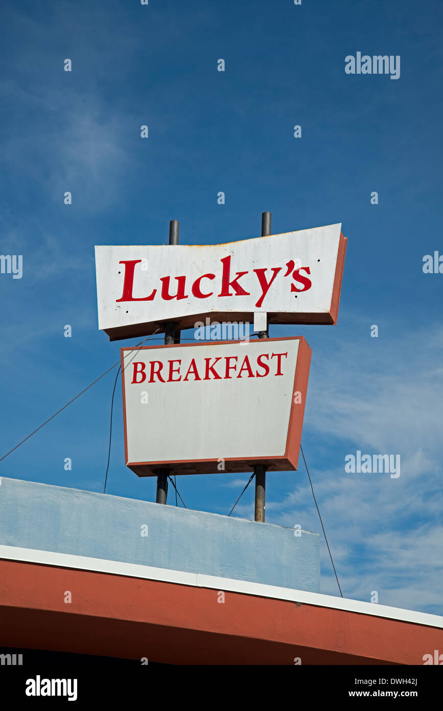 Lucky's Restaurant sign, North Park, San Diego, Californie Banque D'Images