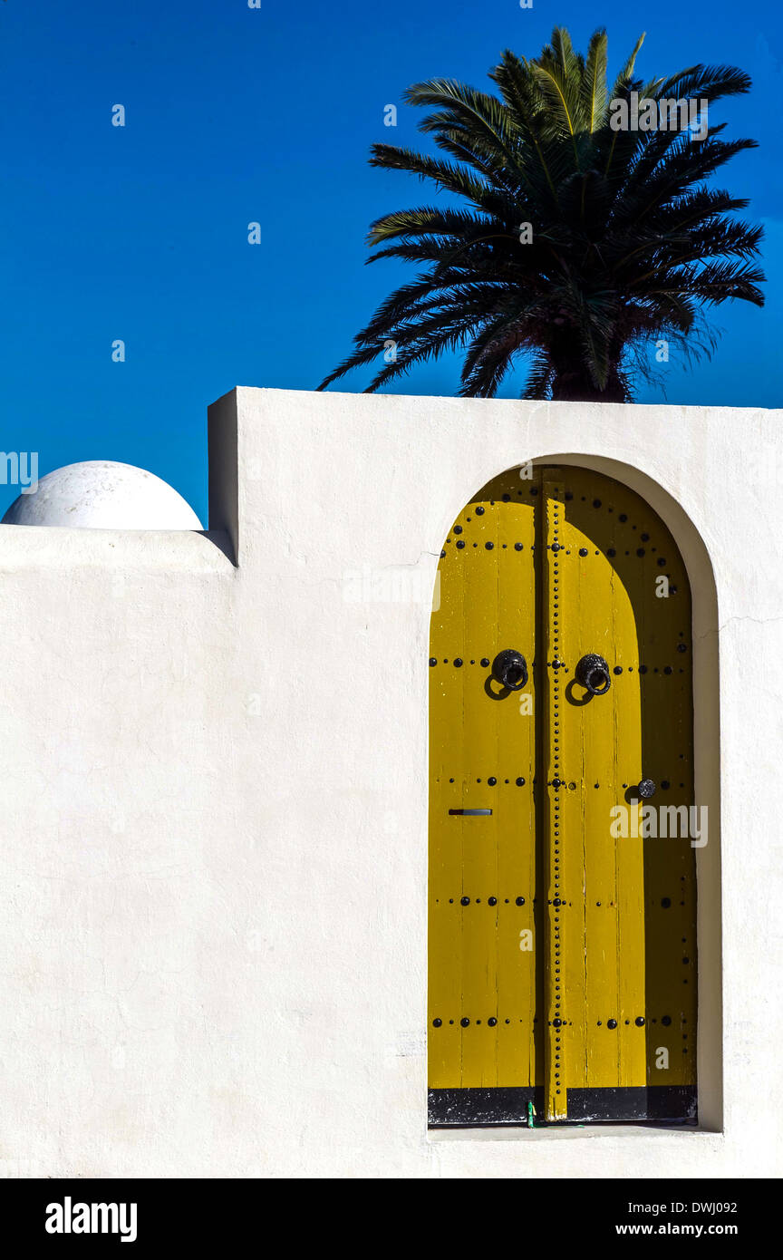 L'Afrique du Nord, Tunisie, Sidi Bou Said. Maisons Blanches de la médina. Banque D'Images
