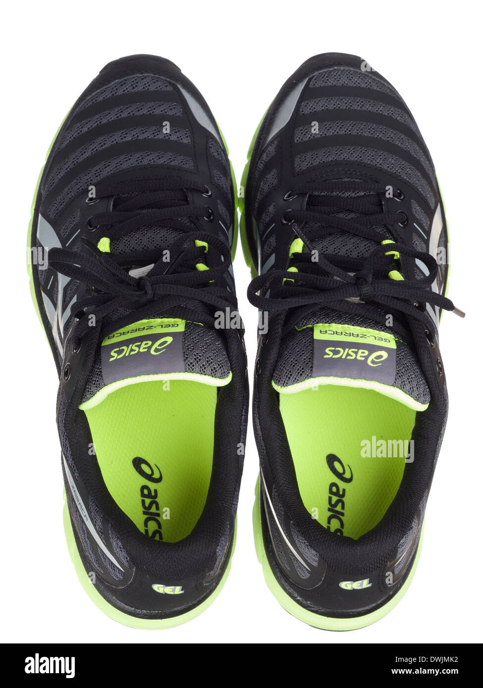 Noir et vert néon Asics Gel Zaraca 2 chaussures de course Banque D'Images