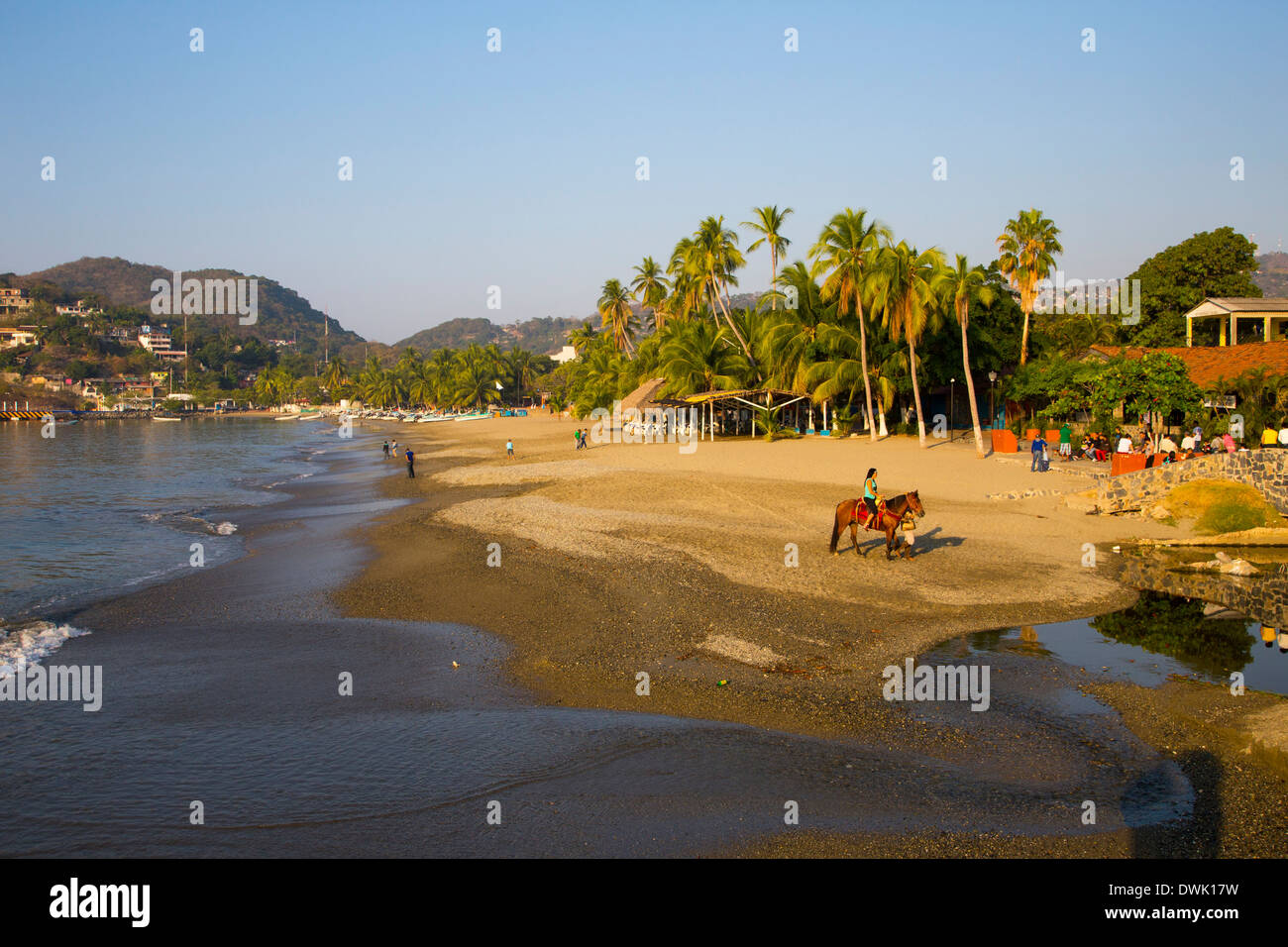 Playa Municipal, AKA Playa del Puerto Zihuatanejo, Guerrero, Mexique Banque D'Images