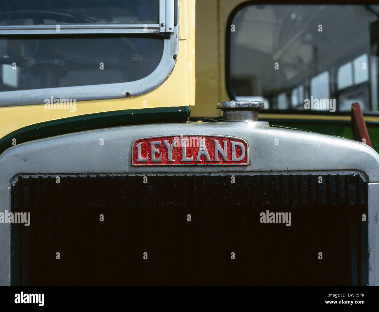 Logo sur un bus Leyland Titan PD2/40 Banque D'Images