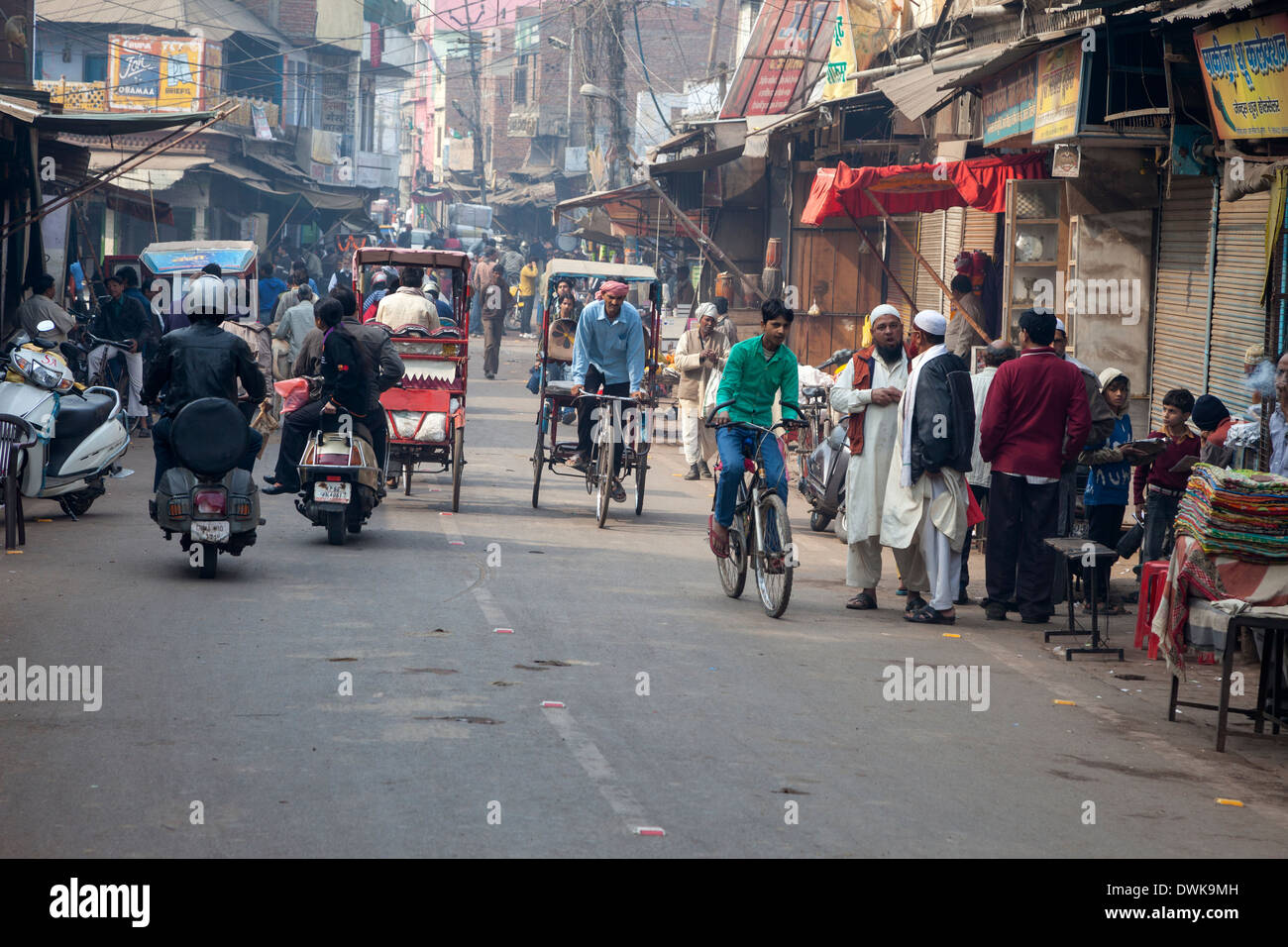 Agra, Inde. Scène de rue, Kinari Bazar Zone. Banque D'Images