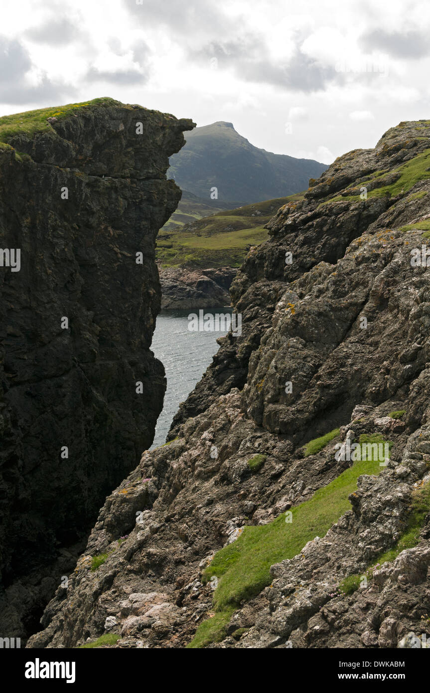 Ben Corodale de Nicholson's Leap, près de l'Ushenish Point, côte est de South Uist, Western Isles, Ecosse, Royaume-Uni Banque D'Images