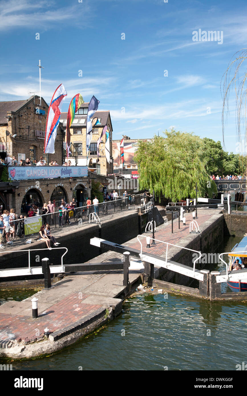 Vue de Camden Lock, Camden, Londres, Angleterre, Royaume-Uni, Europe Banque D'Images