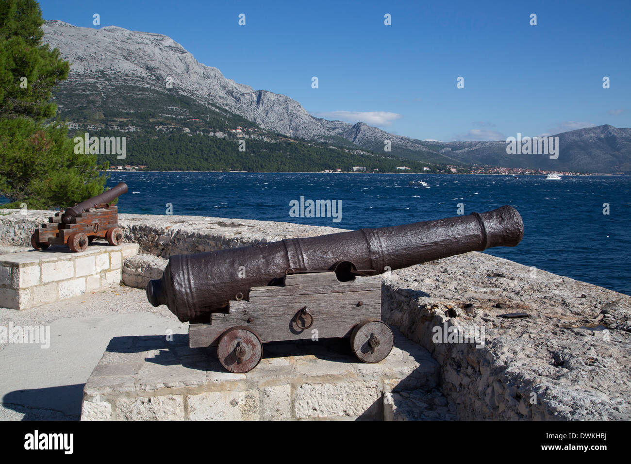Vieux canons, la ville de Korcula, l''île de Korcula, Croatie, Europe Banque D'Images