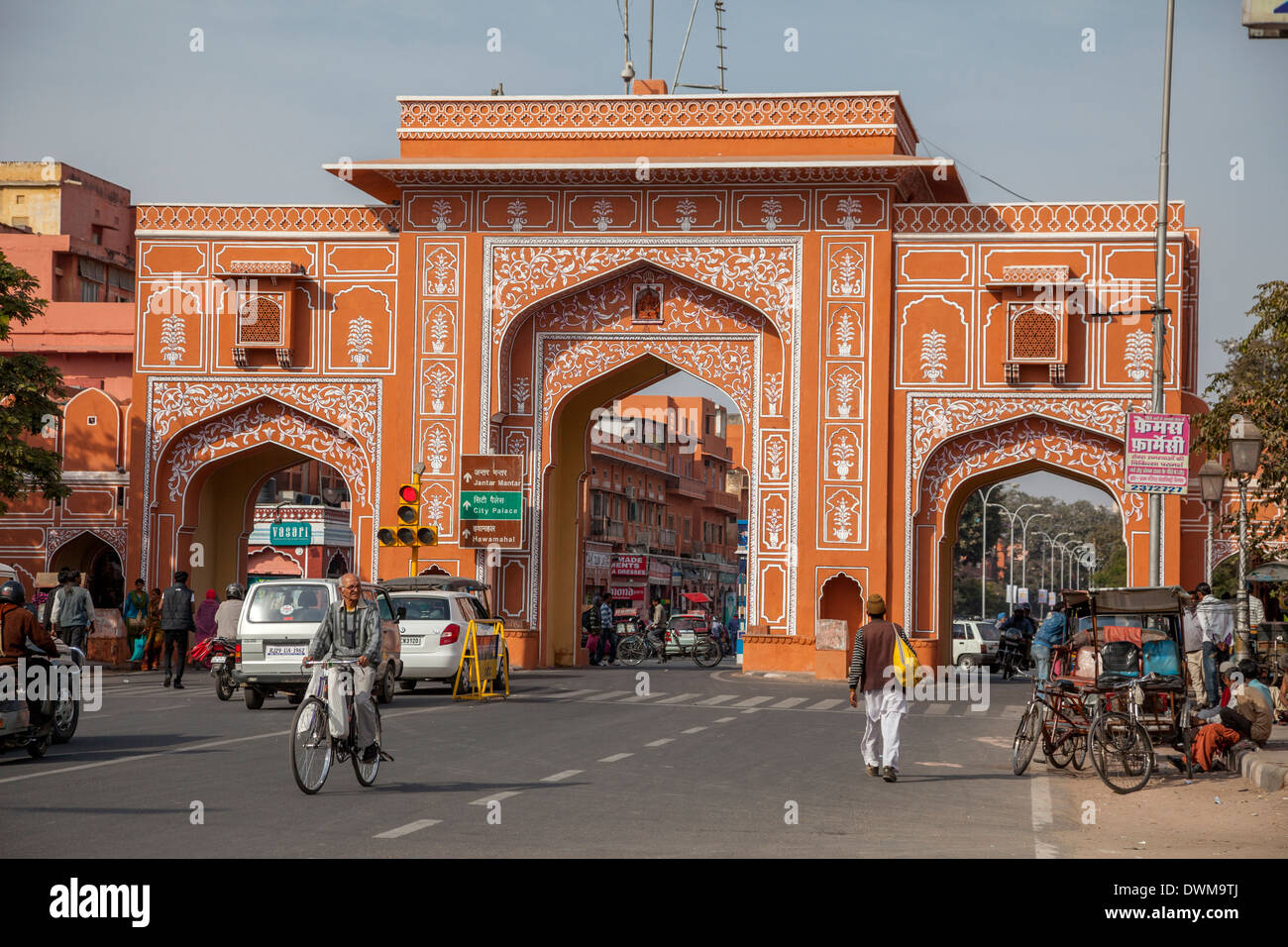 Jaipur, Rajasthan, Inde. Porte d'entrée à la Ville Rose. Banque D'Images