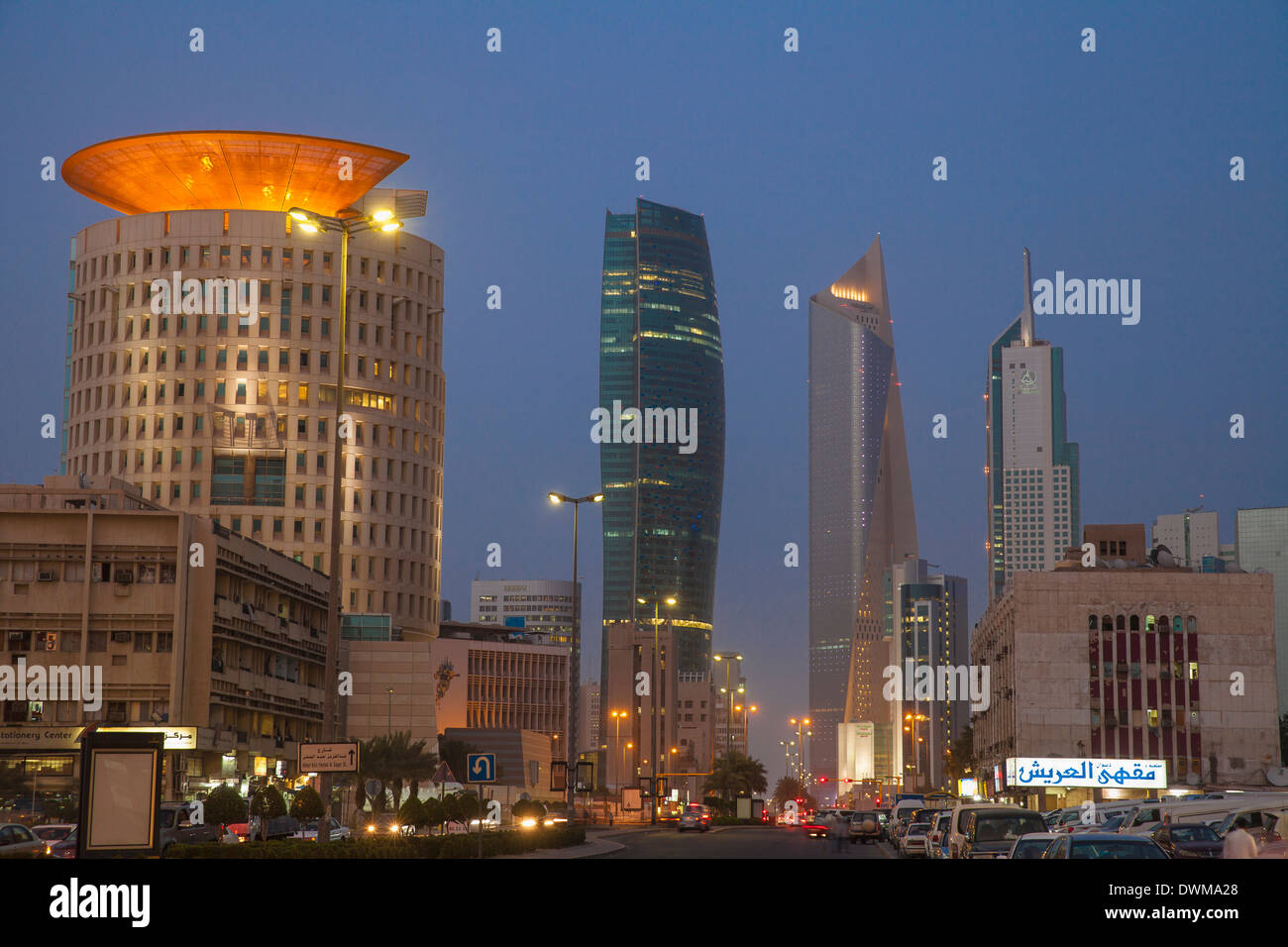 Les bâtiments du centre-ville, la ville de Koweït, Koweït, Moyen-Orient Banque D'Images