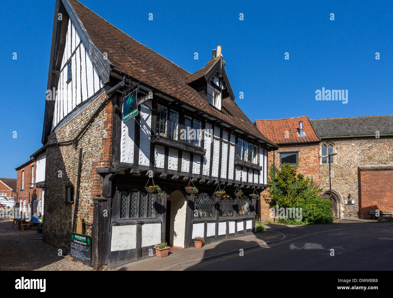 14e siècle, la maison publique, Dragon Vert, Wymondham Norfolk, Royaume-Uni. Banque D'Images