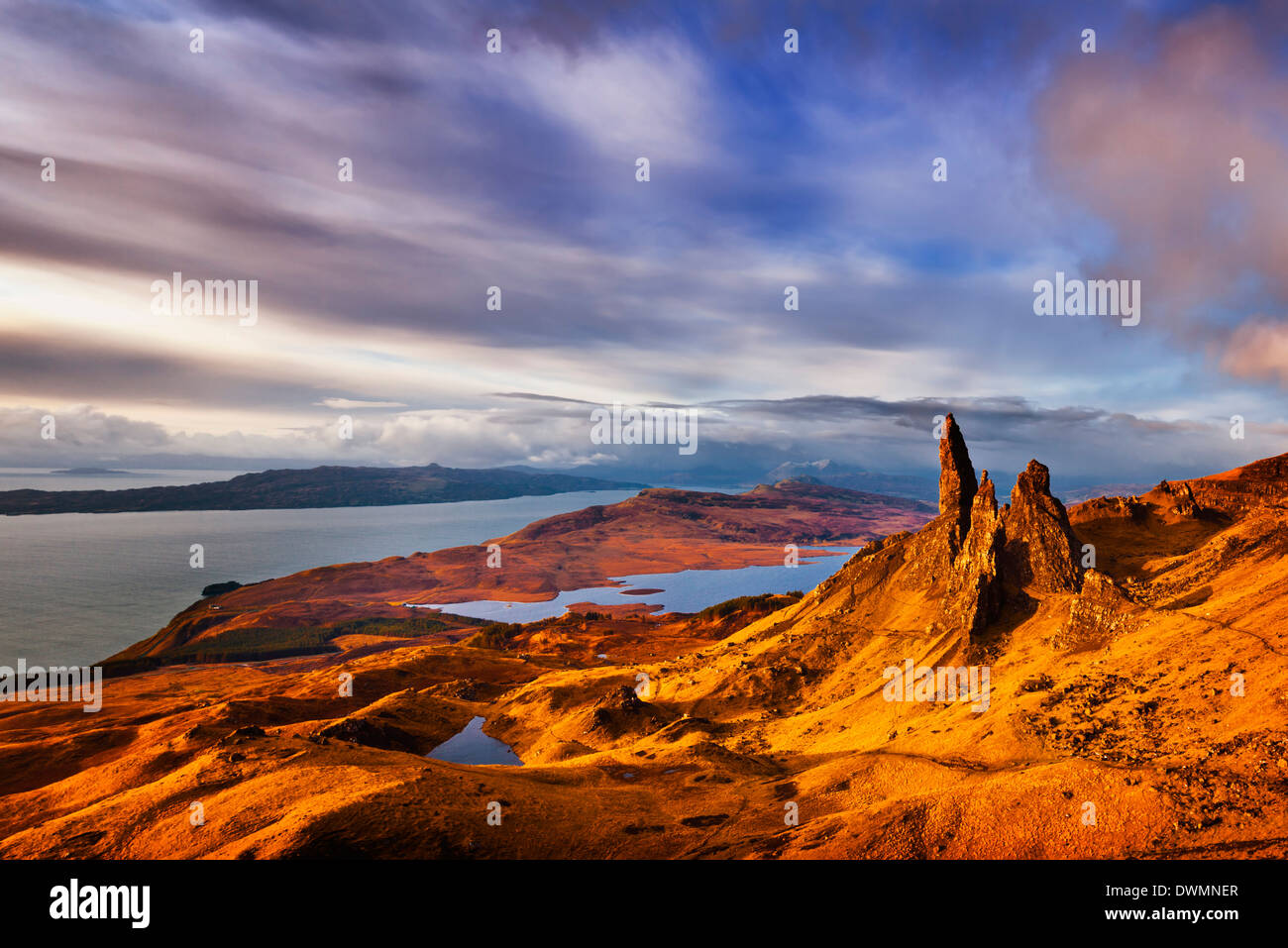 Le vieil homme de Storr au lever du soleil,Trotternish Peninsula, île de Skye, Hébrides intérieures, Highlands and Islands, Scotland, UK Banque D'Images