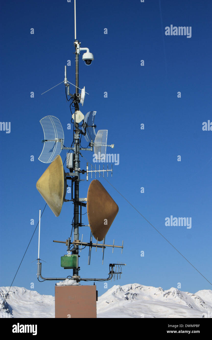 Mât de communication sur le dessus de la corne Rittner / Corno del Renon, Bozen / Région du Tyrol du Sud, Bolzano Banque D'Images
