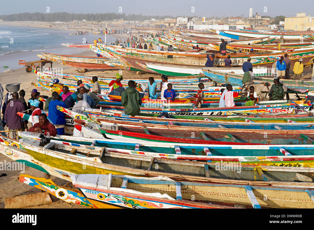 Port de pêche de Kayar, le plus grand port de pêche au Sénégal, le Sénégal,  l'Afrique de l'Ouest, l'Afrique Photo Stock - Alamy