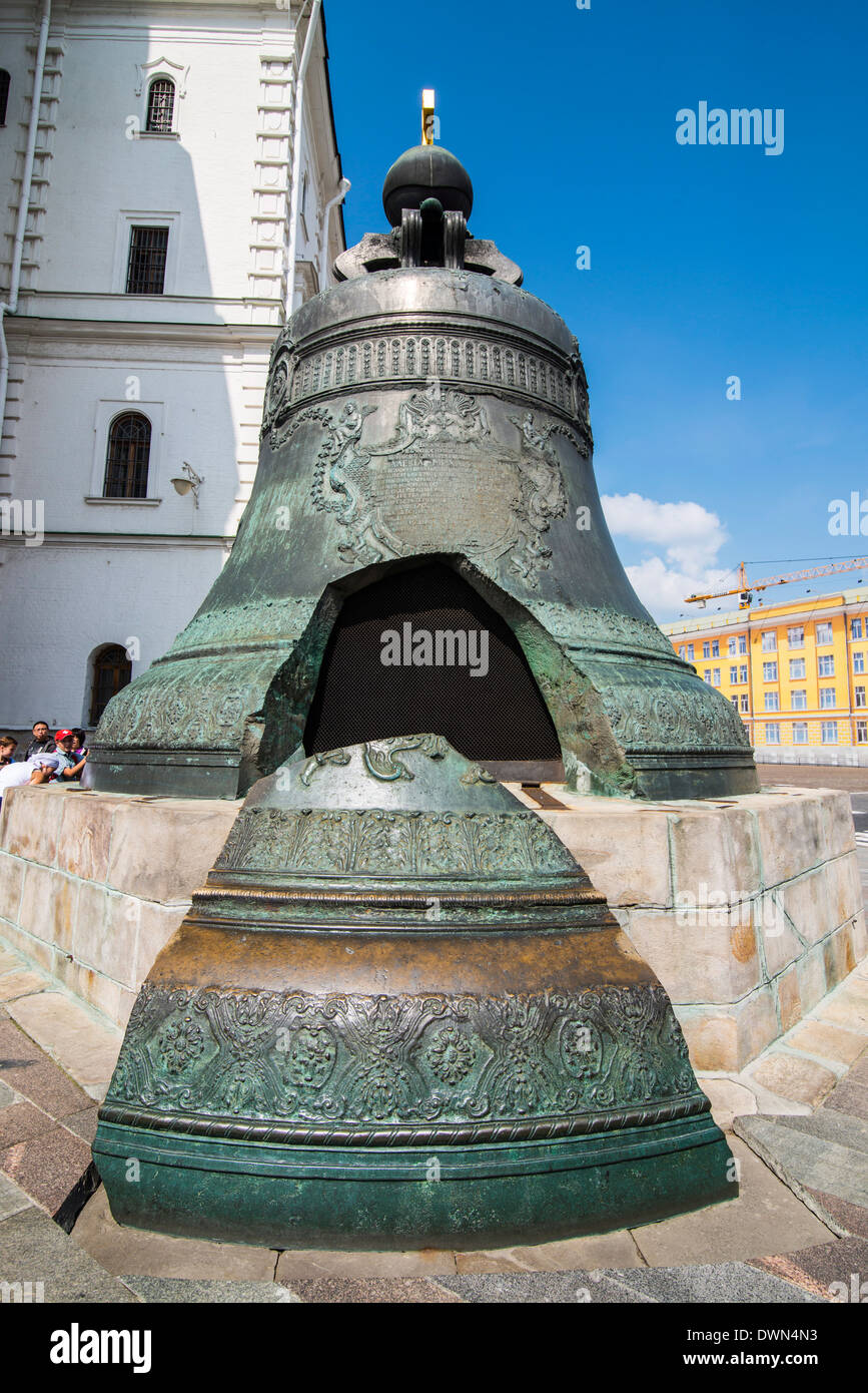 Tsar bell au Kremlin, UNESCO World Heritage Site, Moscou, Russie, Europe Banque D'Images