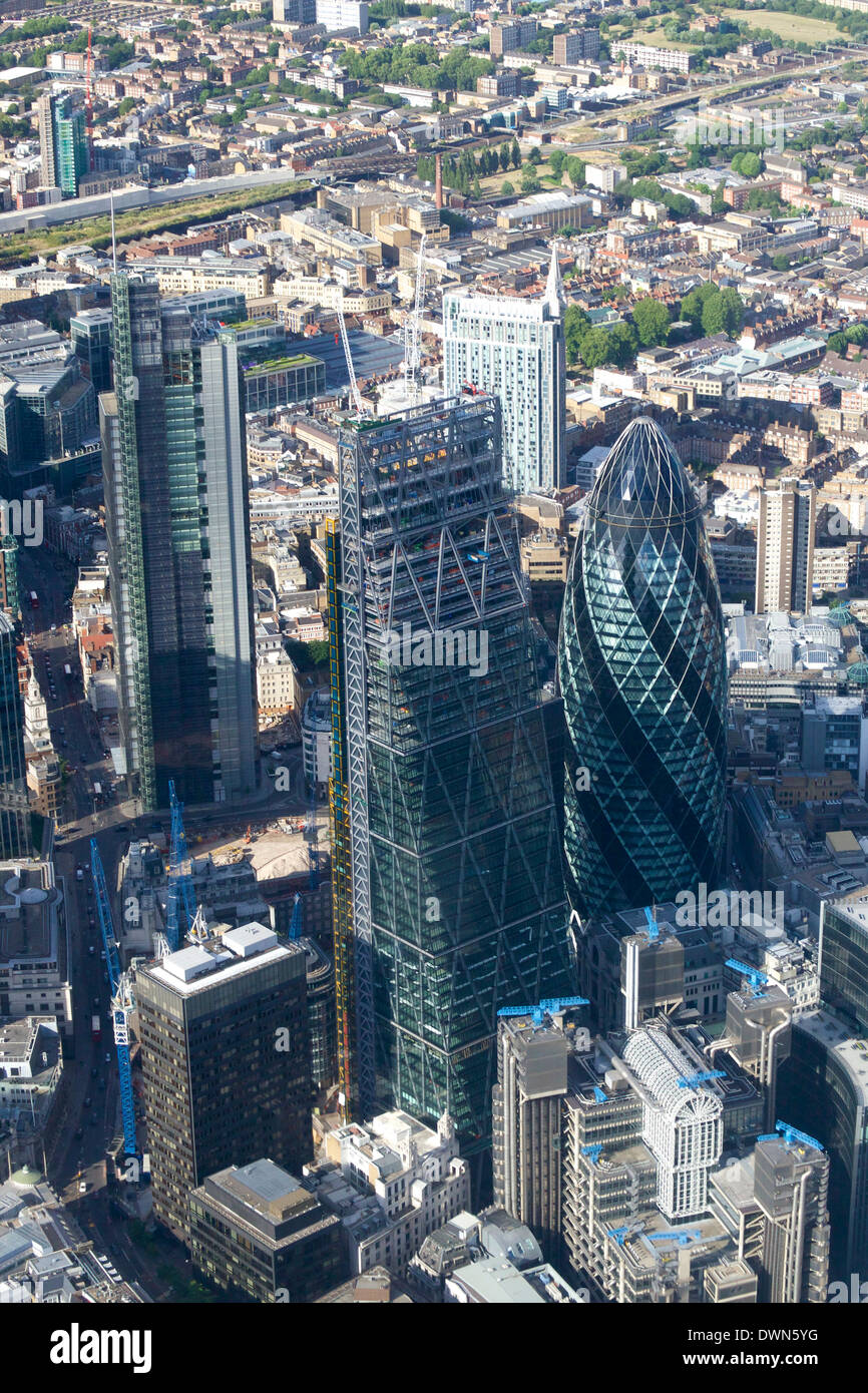 Vue aérienne de l'Gherkin et Leadenhall Building râpe à fromage (), City of London, Londres, Angleterre, Royaume-Uni, Europe Banque D'Images