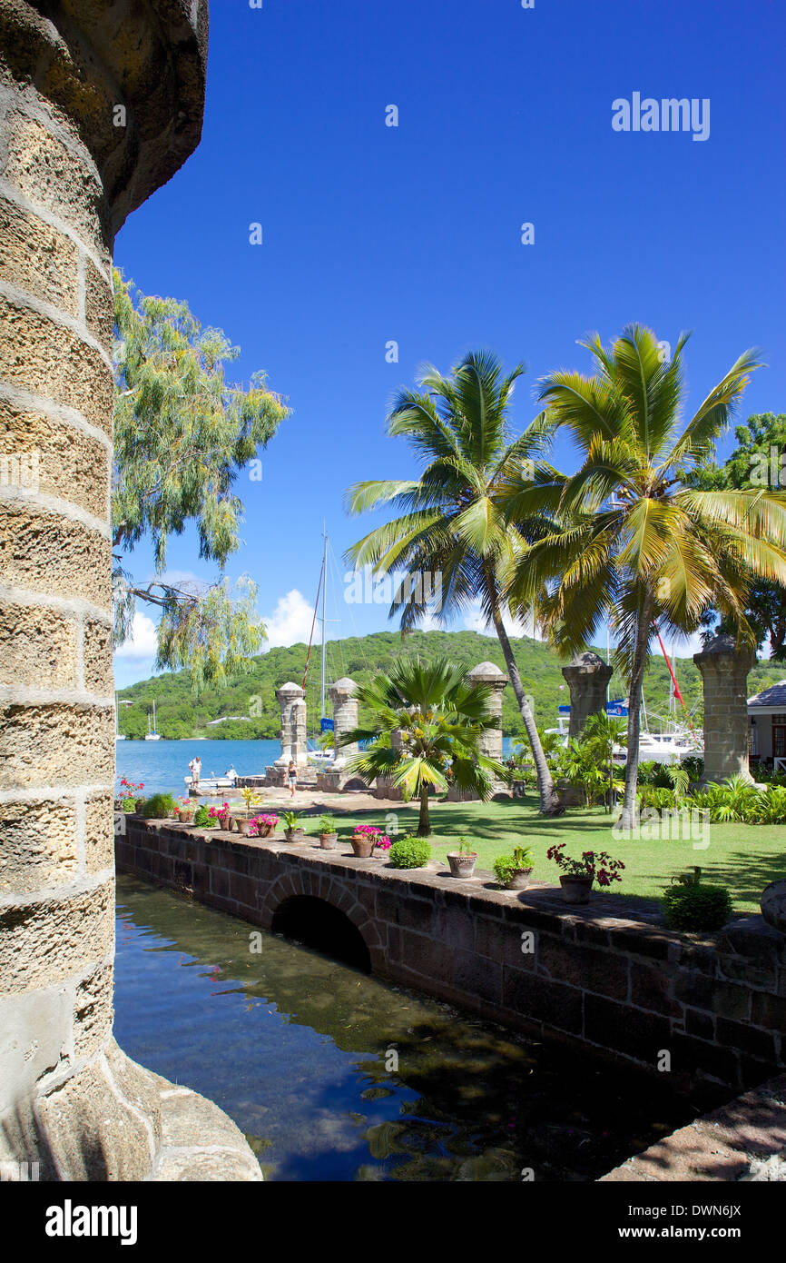 Voile Accueil et voilerie, Nelson's Dockyard, Antigua, Iles sous le vent, Antilles, Caraïbes, Amérique Centrale Banque D'Images