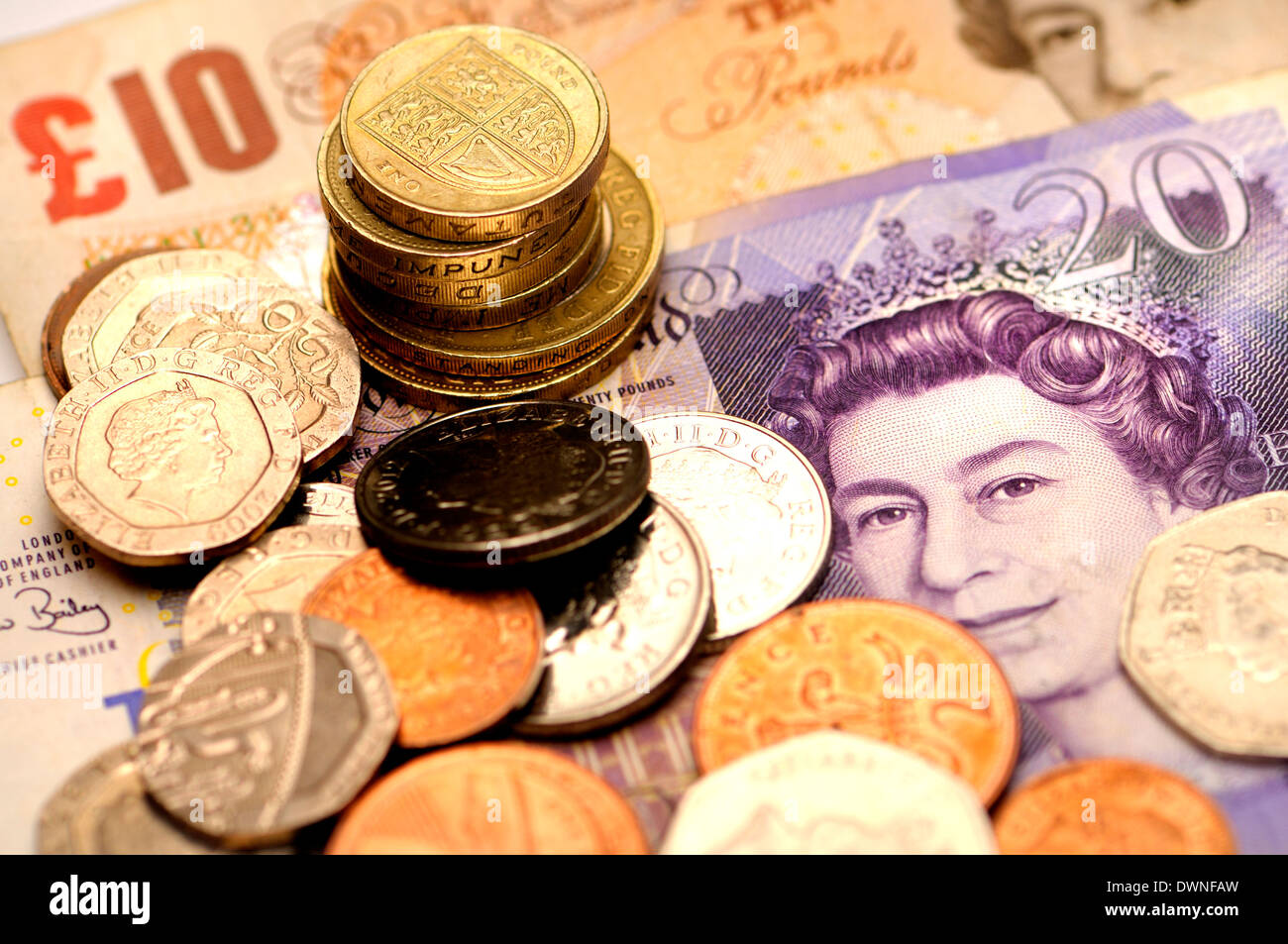 La monnaie britannique - les pièces et billets Banque D'Images