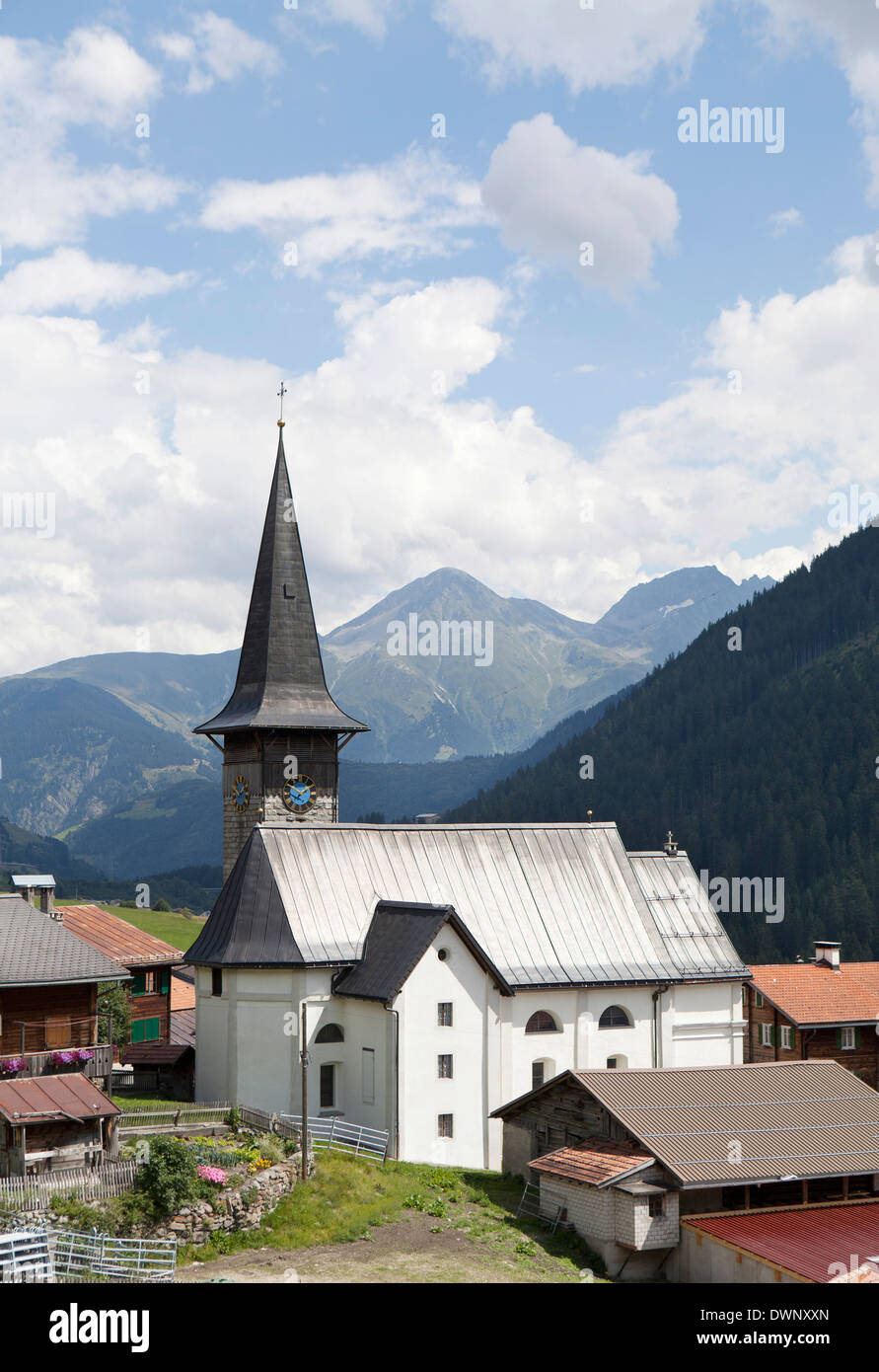 L'église du village de Saint Jakob, vallée de la Surselva, Rueras, Sedrun-Rueras, Canton des Grisons, Suisse Banque D'Images