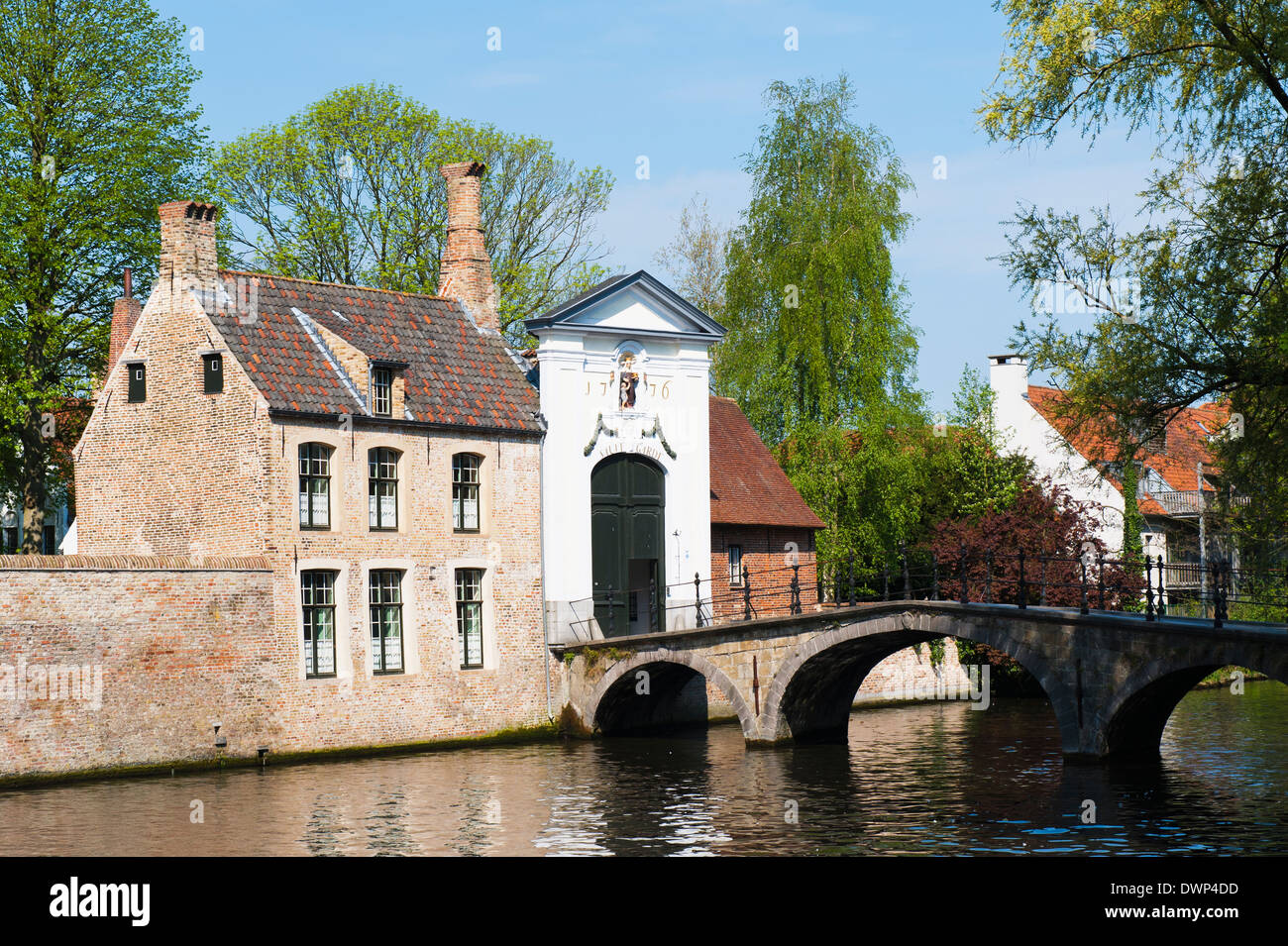 Béguinage Dix Wijngaerde, centre historique de Bruges, Belgique, site du patrimoine mondial de l'UNESCO Banque D'Images