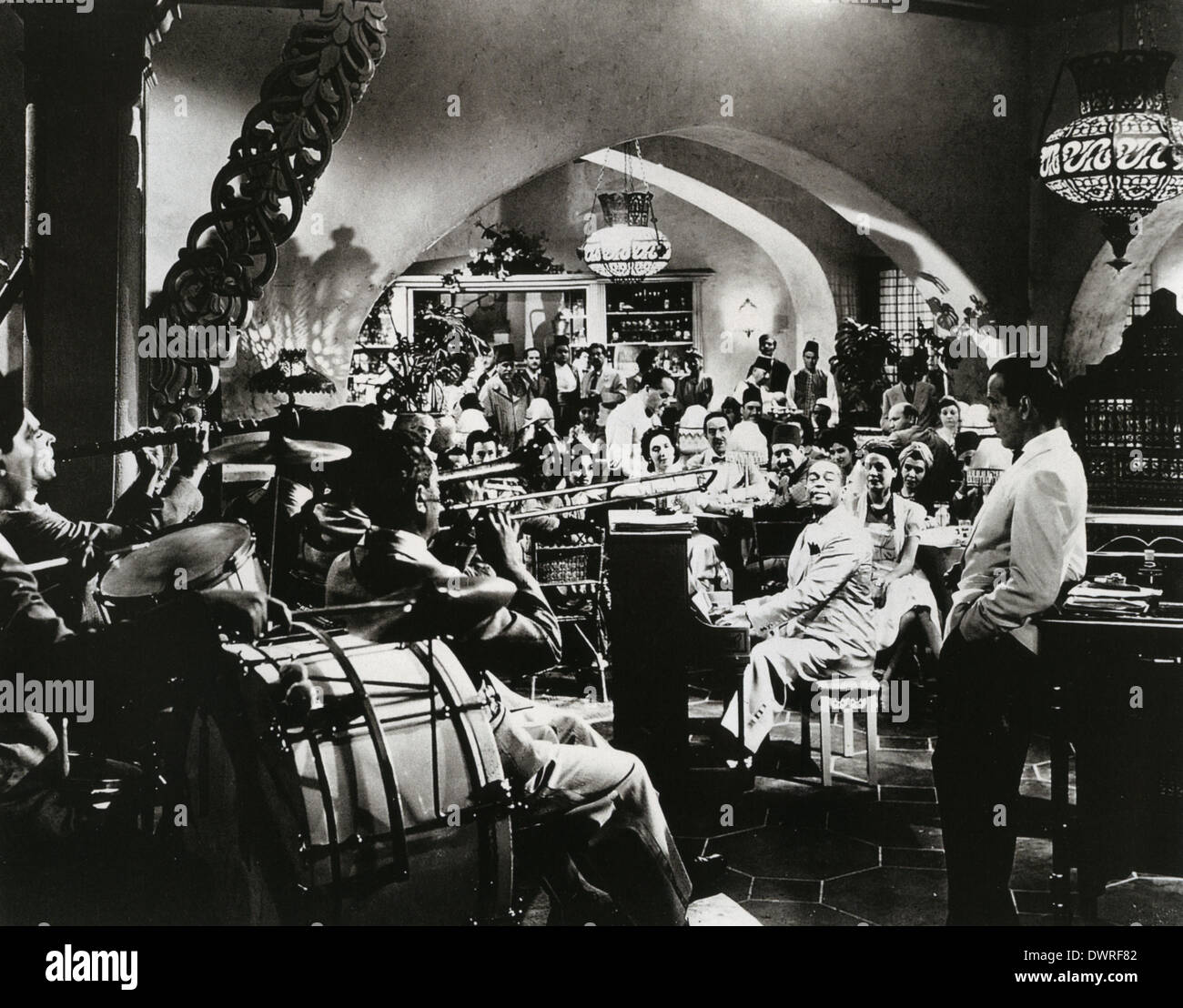 CASABLANCA 1942 Warner Bros film avec Humphrey Bogart à droite Banque D'Images