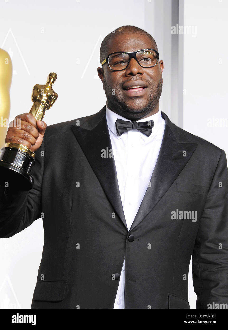 STEVE McQUEEN producteur du film anglais qui a remporté le Best Photo pendant douze ans, un esclave à l'Oscars 2014 . Photo Jeffrey Mayer Banque D'Images