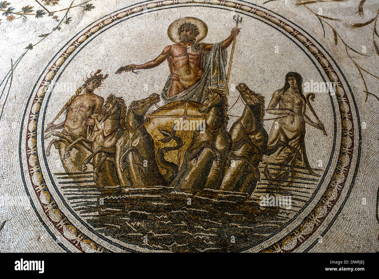 L'Afrique du Nord, Tunisie, Tunis. Le Musée du Bardo. Fresque romaine mosaïque. Le Dieu de la mer Poséidon. Fragment. Banque D'Images