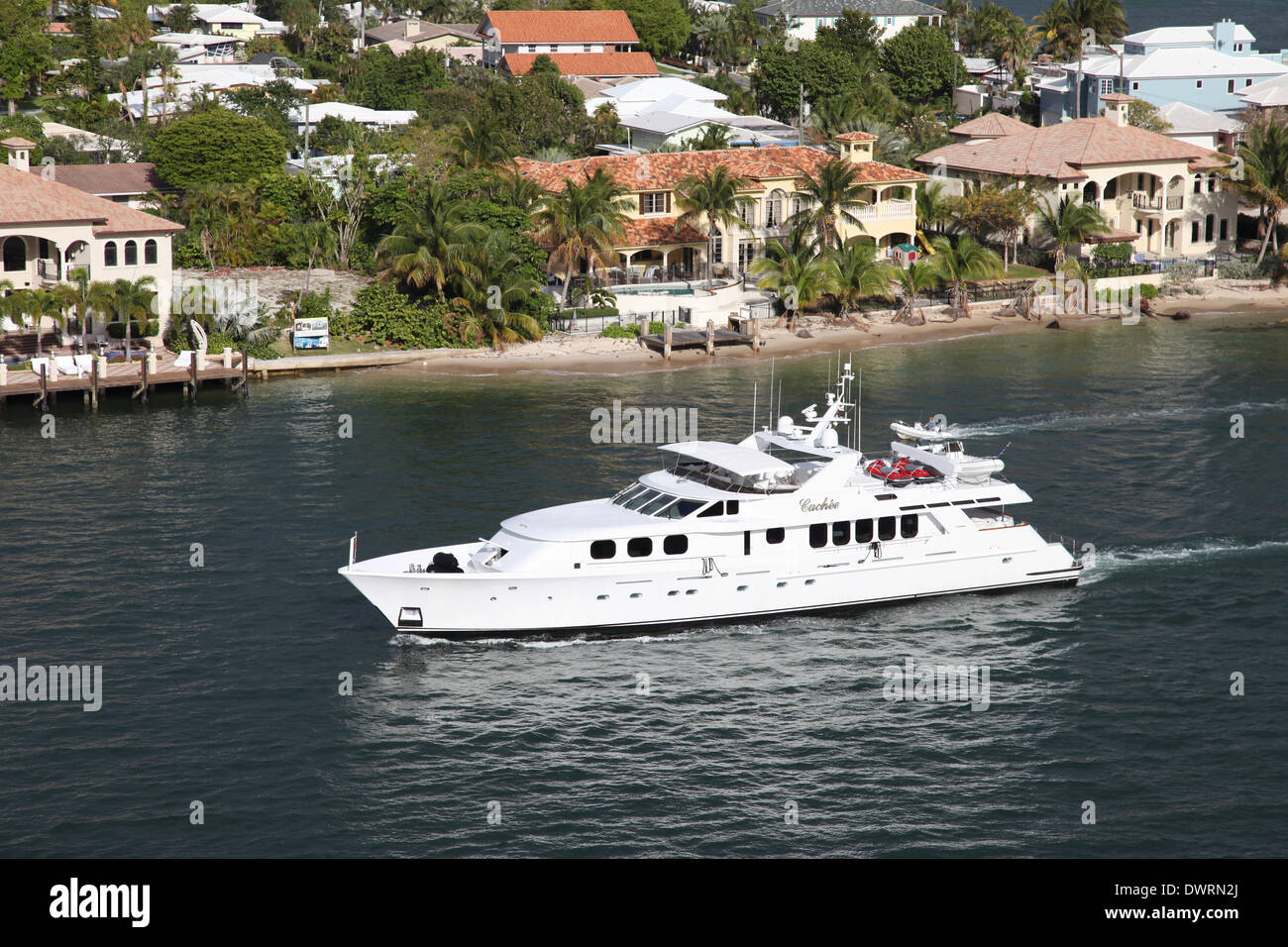 Luxury motor yacht CACHEE dans le port de Port Everglades Floride USA Banque D'Images