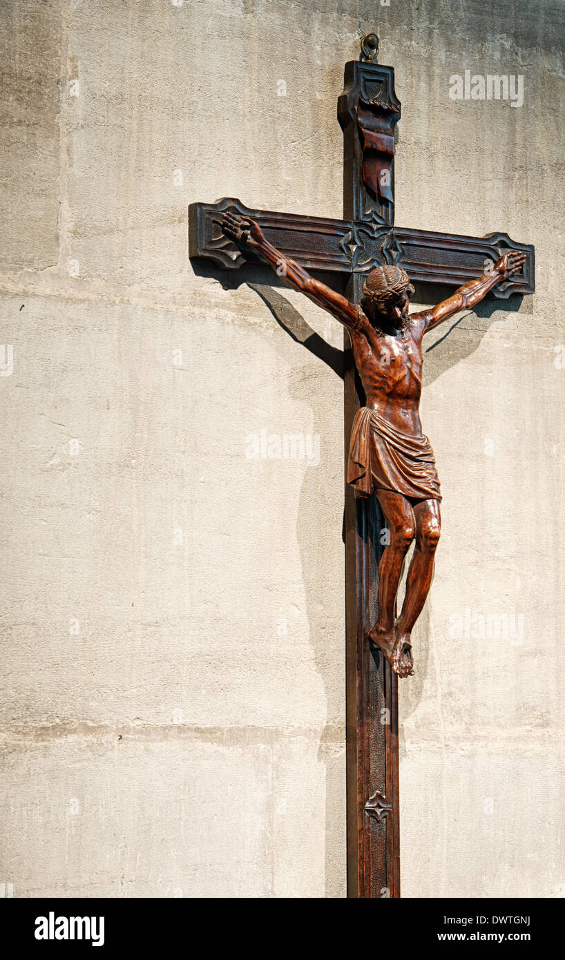 Jésus Christ sur la croix à Saint Marys church, Fairford, Gloucestershire, Angleterre Banque D'Images