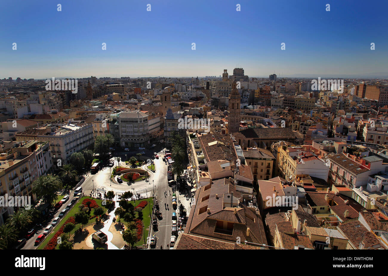 Une vue générale de la place de la Reine de la partie supérieure de la Miguelete, la tour de la cathédrale de Valence, Valence, Espagne Banque D'Images
