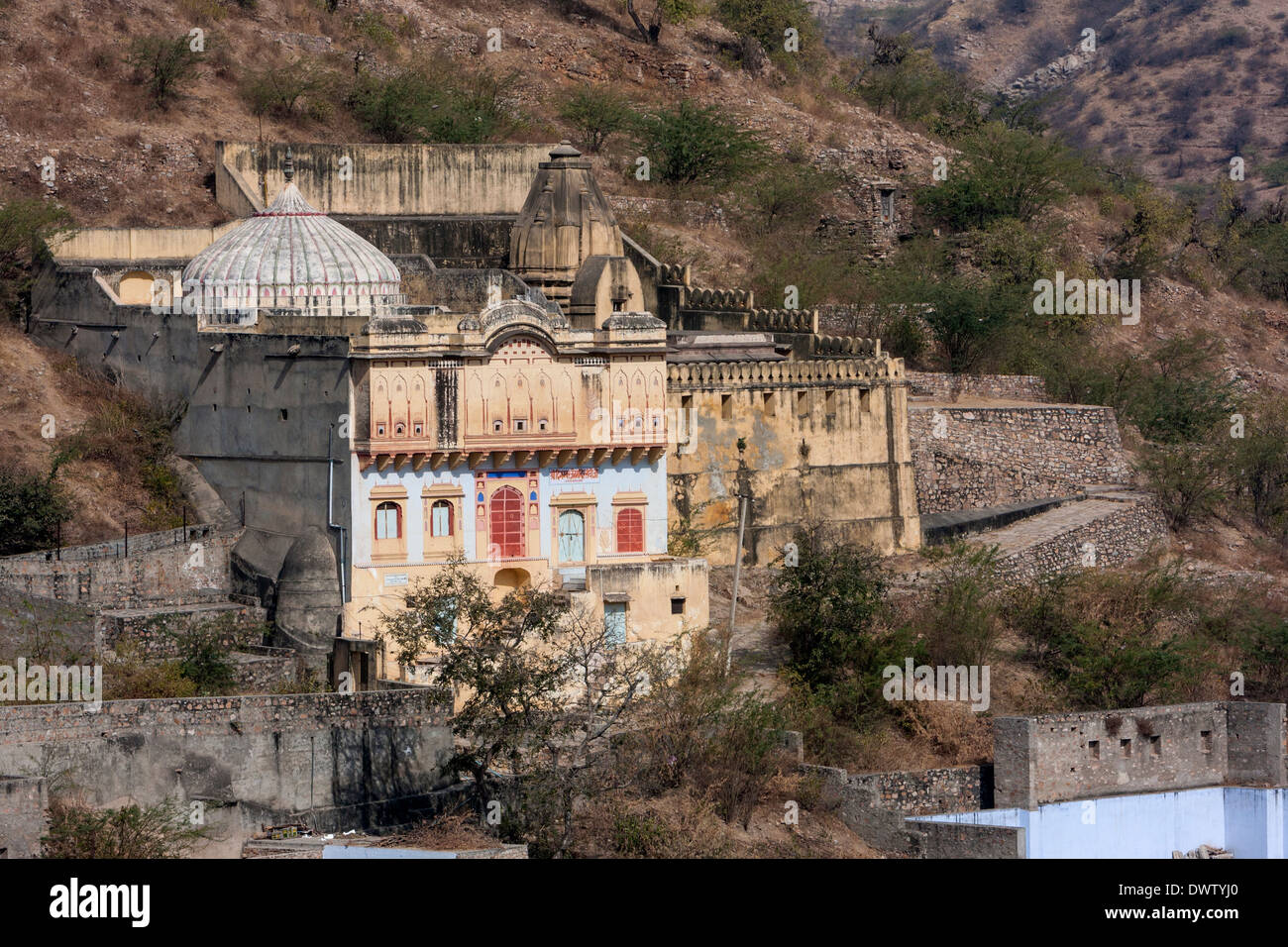Amer (ou orange), Village près de Jaipur, Rajasthan, Inde. Un Temple Hindou dédié à Krishna, milieu du 17e. Siècle. Banque D'Images