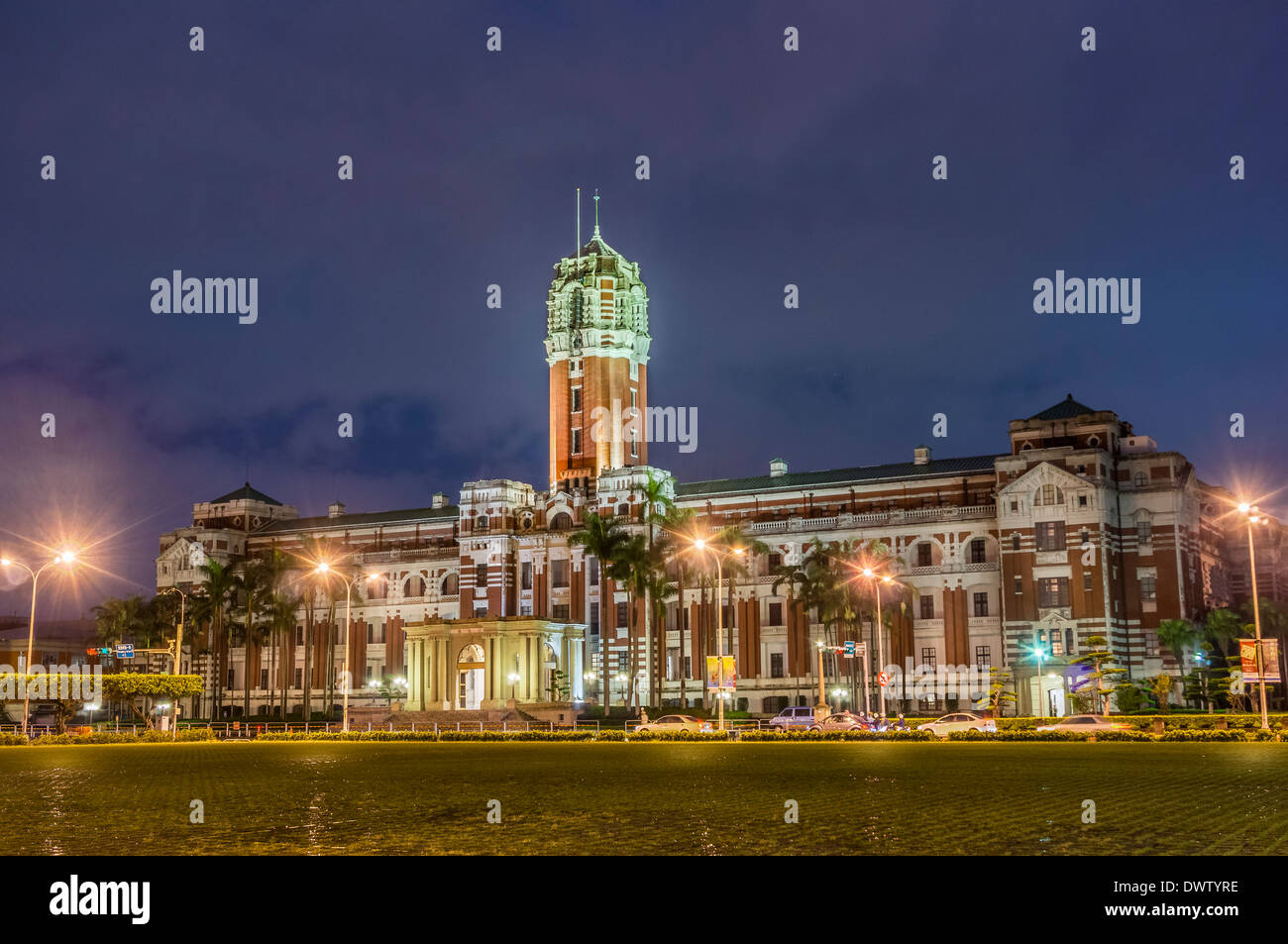 Palais présidentiel de nuit Banque D'Images