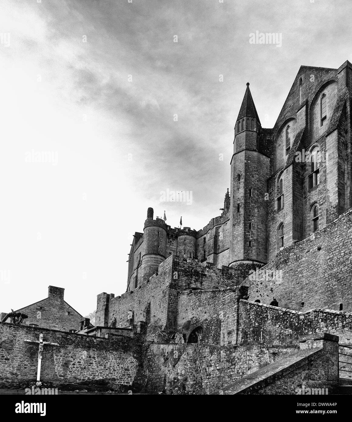 Vue sur le monastère médiéval dans l'après-midi. France, Normandie, Mont Saint Michel. Banque D'Images