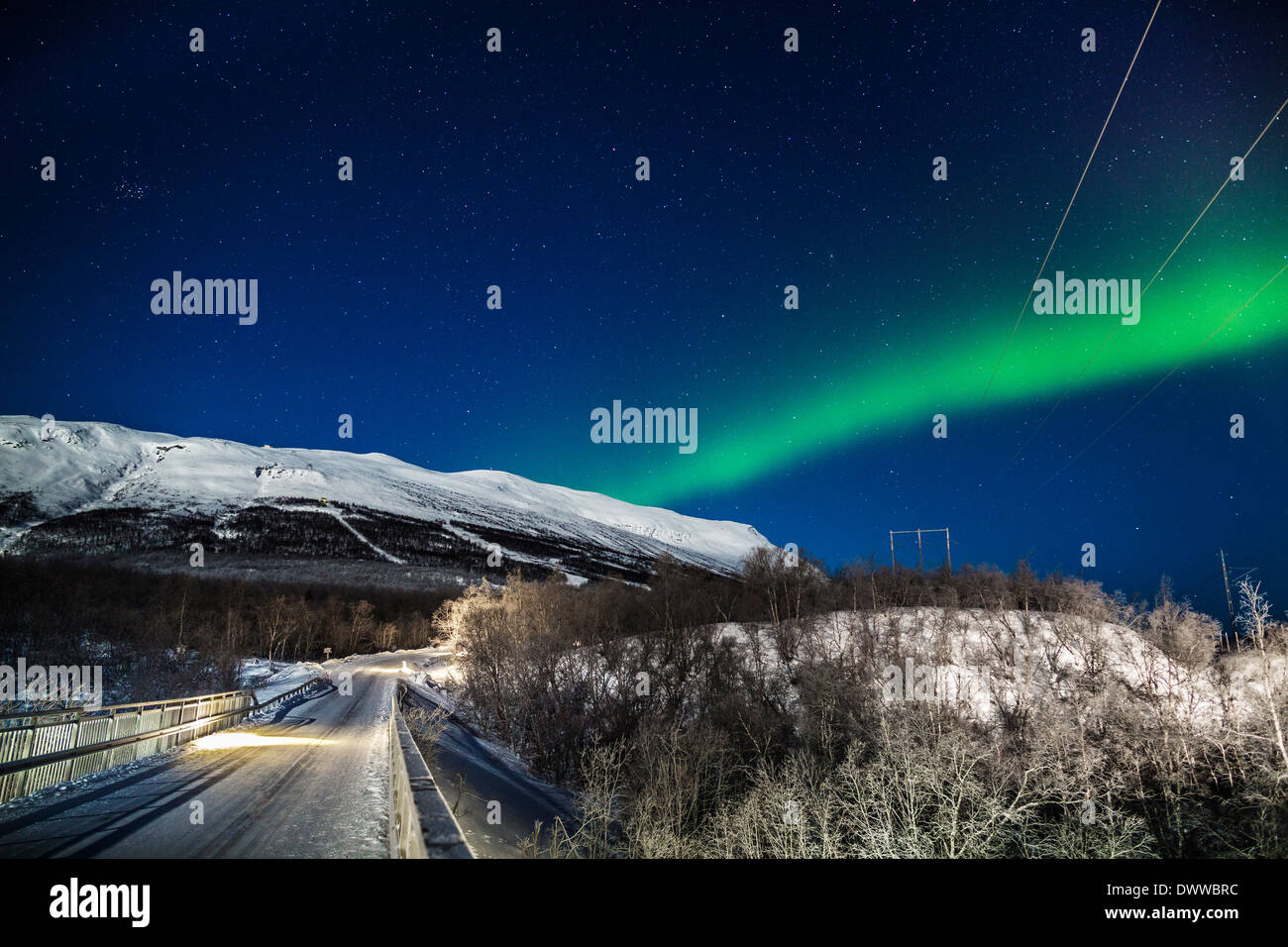 Aurora Borealis ou Northern Lights, Abisko, Laponie, Suède. Le froid des températures aussi basses que -47 degrés Celsius. Banque D'Images