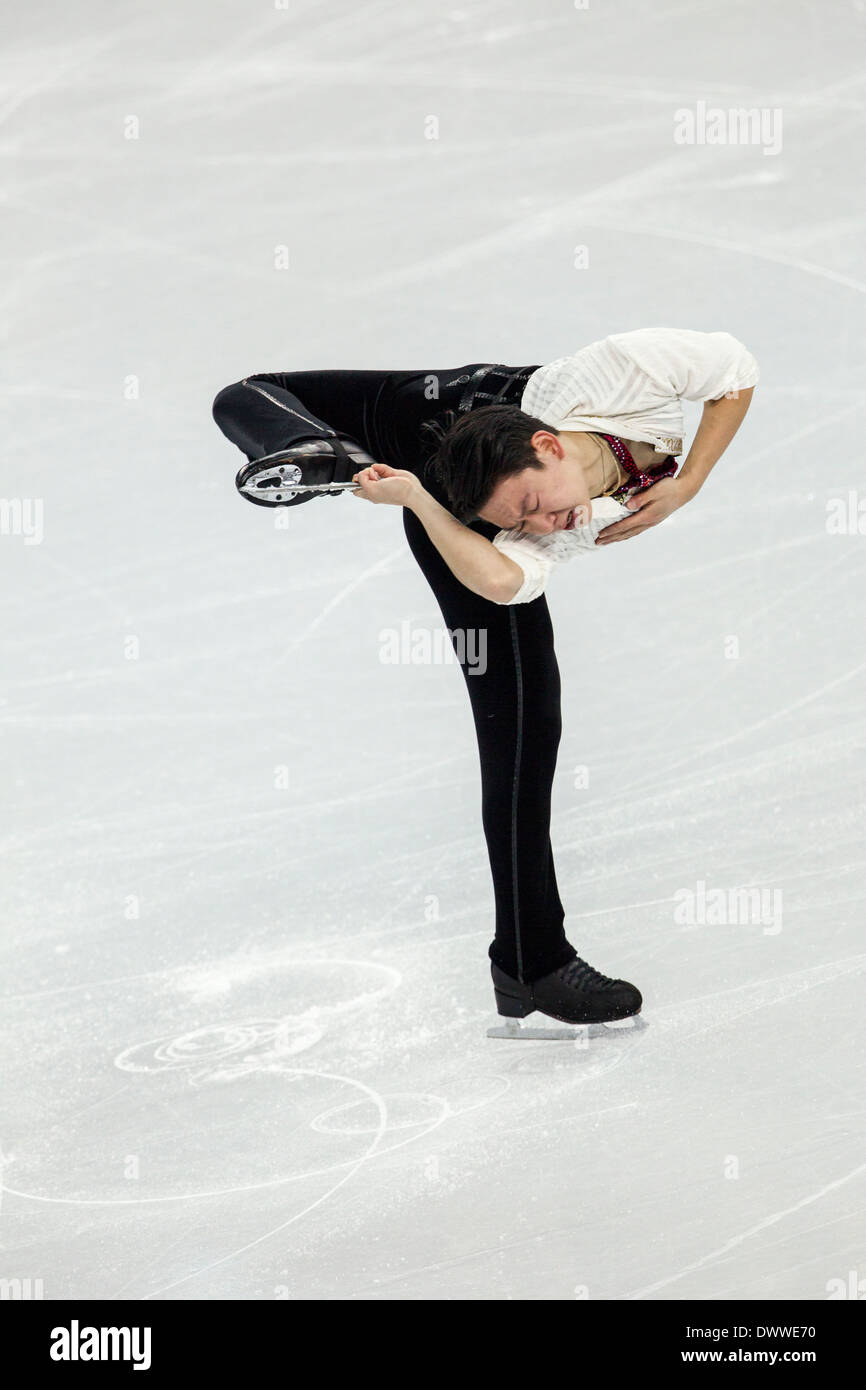 Denis dix (KAZ) en compétition dans l'épreuve du patinage libre patinage artistique aux Jeux Olympiques d'hiver de Sotchi en 2014, Banque D'Images