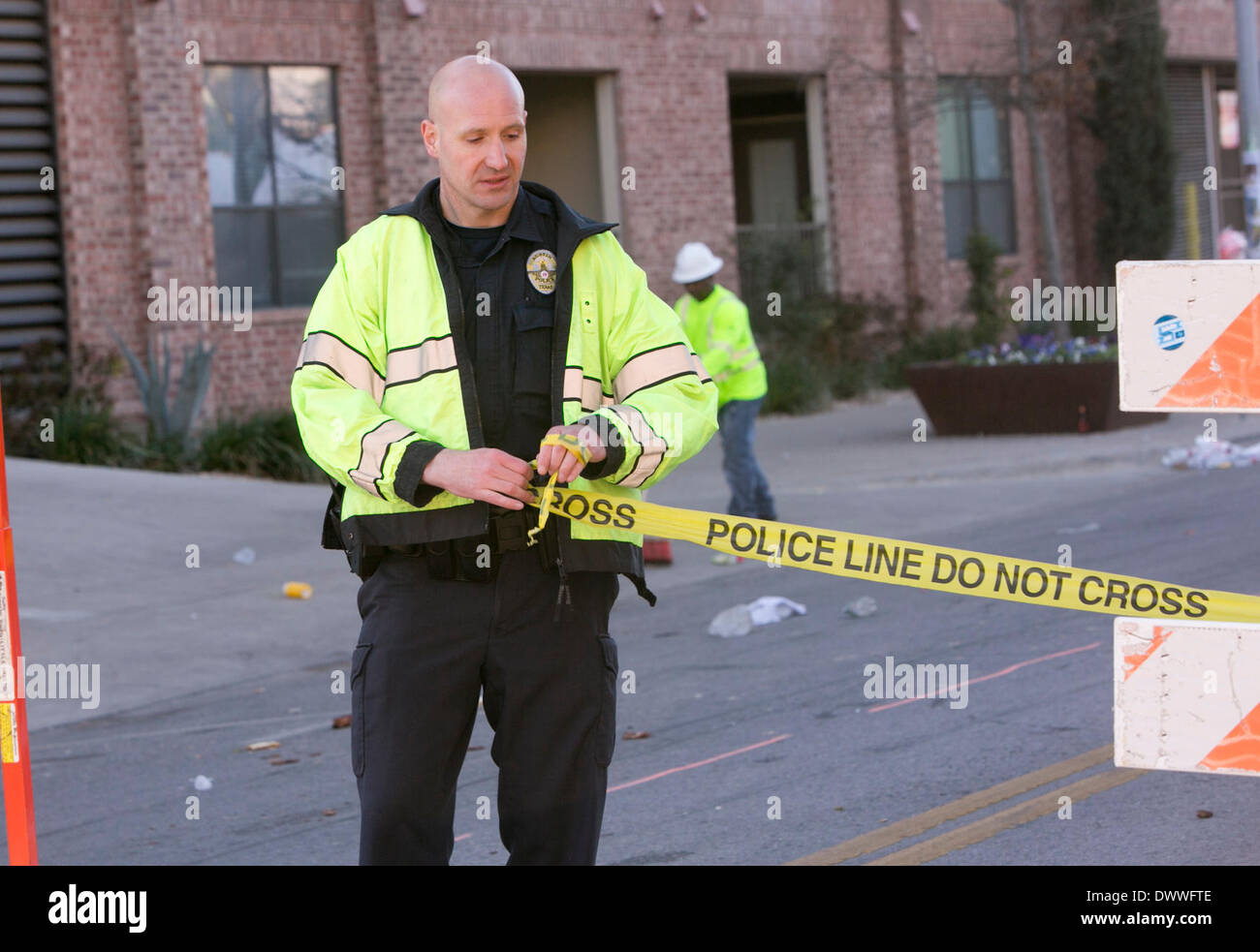 Agent de police lors d'accident mortel du pilote où dans les piétons pendant SXSW music festival à Austin, Texas Banque D'Images