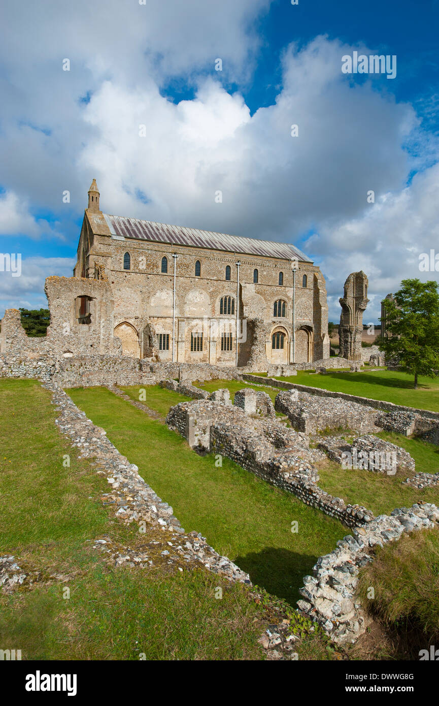 St Mary's Priory, Binham, ou Binham Prieuré, fondé à la fin du 11e siècle, montrant les ruines du prieuré Banque D'Images