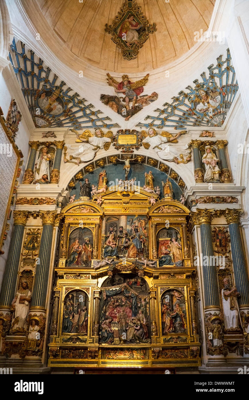 Une chapelle à l'intérieur de la cathédrale de Burgos dans la ville de  Burgos dans le Castilla-y-Leon région du nord de l'Espagne Photo Stock -  Alamy