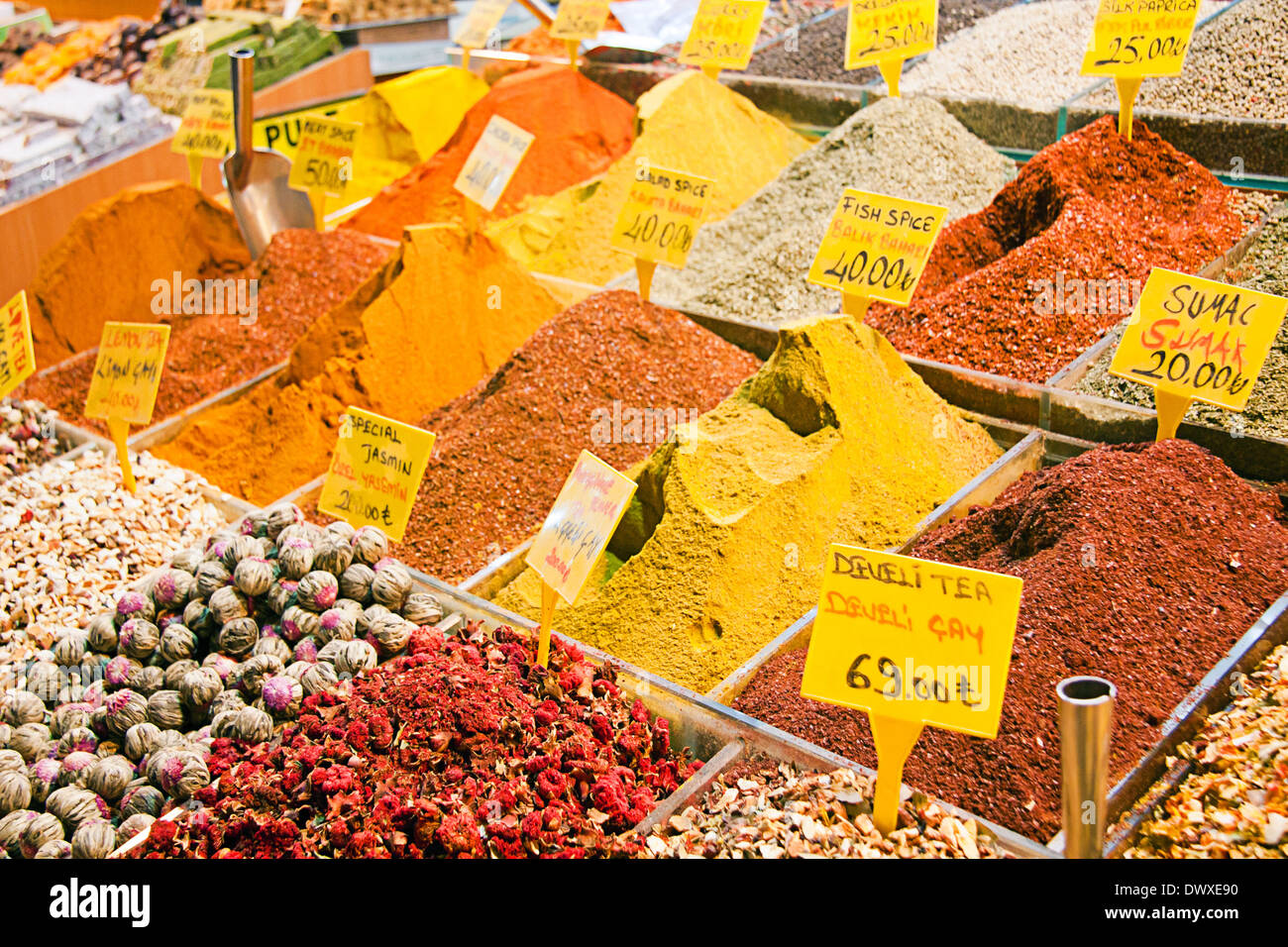 Au bazar égyptien ; Misir Carsisi Spice Bazaar ; d'Eminonu, Istanbul ; Banque D'Images