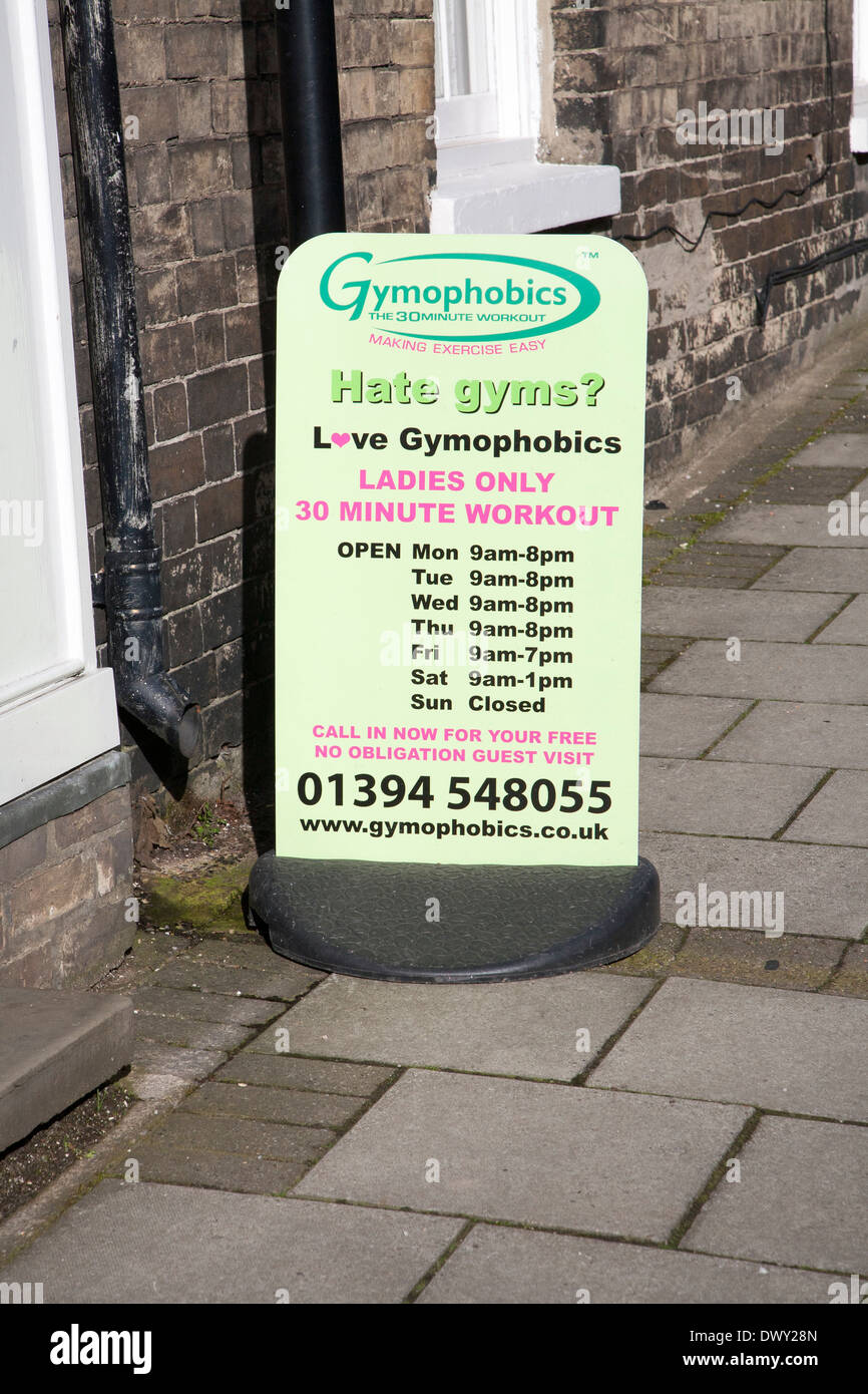 Gymophobics signe pour mesdames les séances d'exercice, Woodbridge, Suffolk, Angleterre Banque D'Images