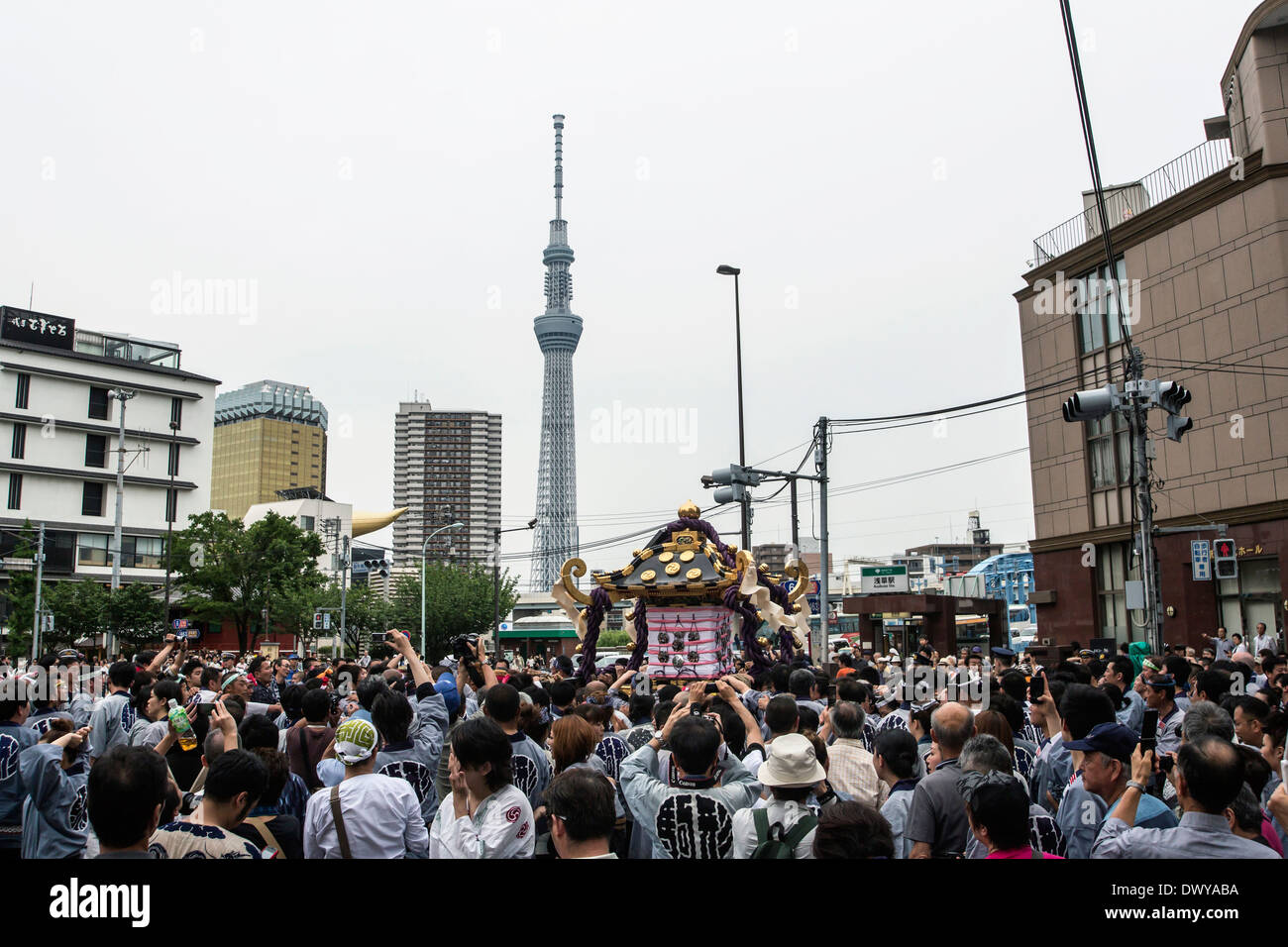 Festival Sanja Asakusa, Tokyo, Japon Banque D'Images