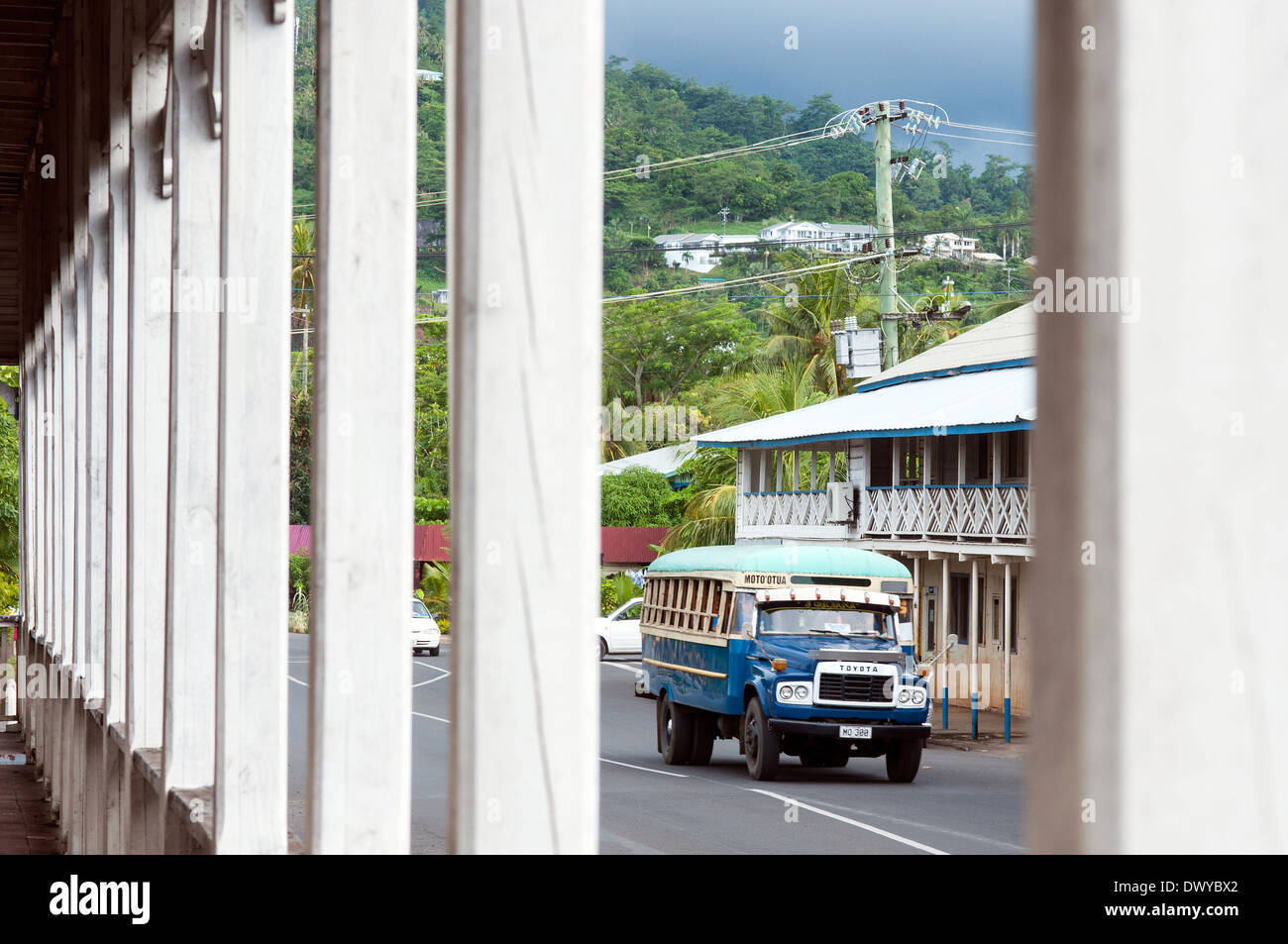 Bus local de vieux bâtiment colonial allemand, Falealili Street, Apia, Samoa Banque D'Images