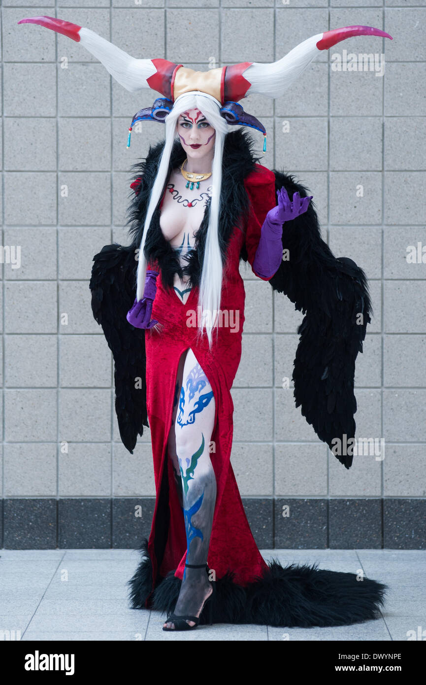 Londres, Royaume-Uni - 15 mars 2014 : un Kyokyo cosplayeuse habillée en Ultimecia à partir de Final Fantasy 8 pose pour une photo lors de la London Super Comic Con à Excel. Credit : Piero Cruciatti/Alamy Live News Banque D'Images