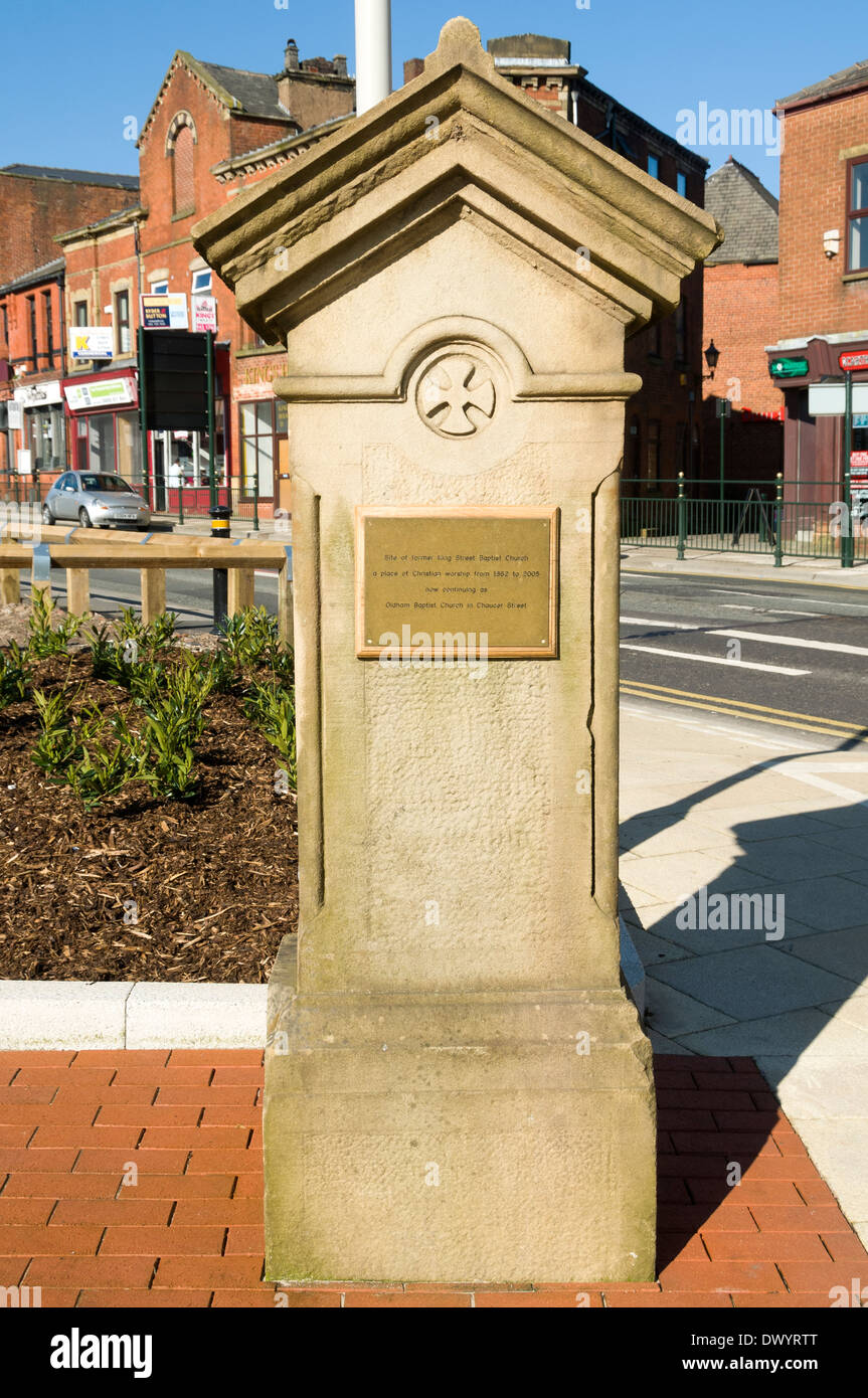 Memorial indiquant que le site de l'Église baptiste de la rue King, Oldham, Greater Manchester, Angleterre, RU Banque D'Images