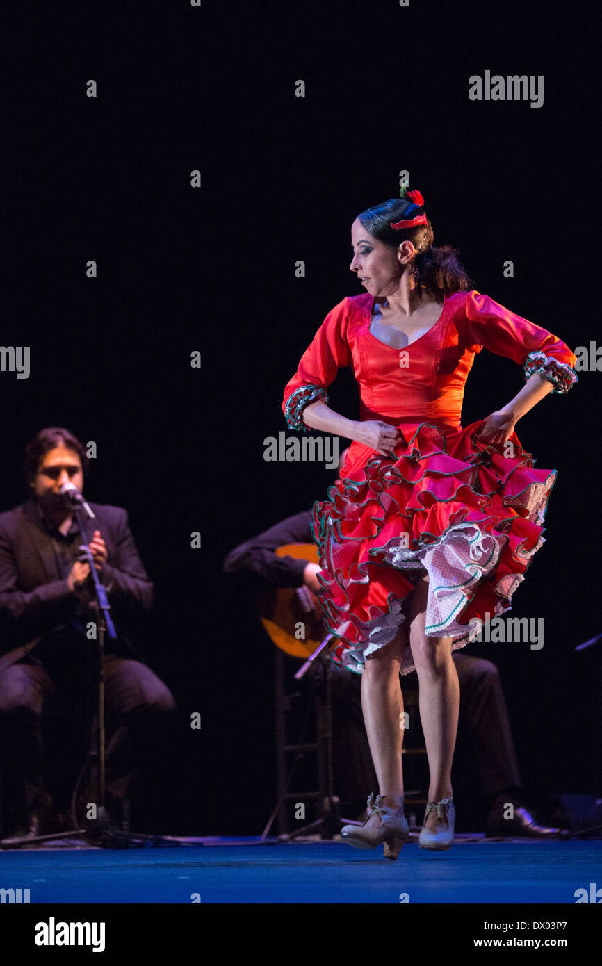 'Trasmín» effectuée par Belén Belén Maya Maya de la société au cours de la London 2014 Festival Flamenco Banque D'Images