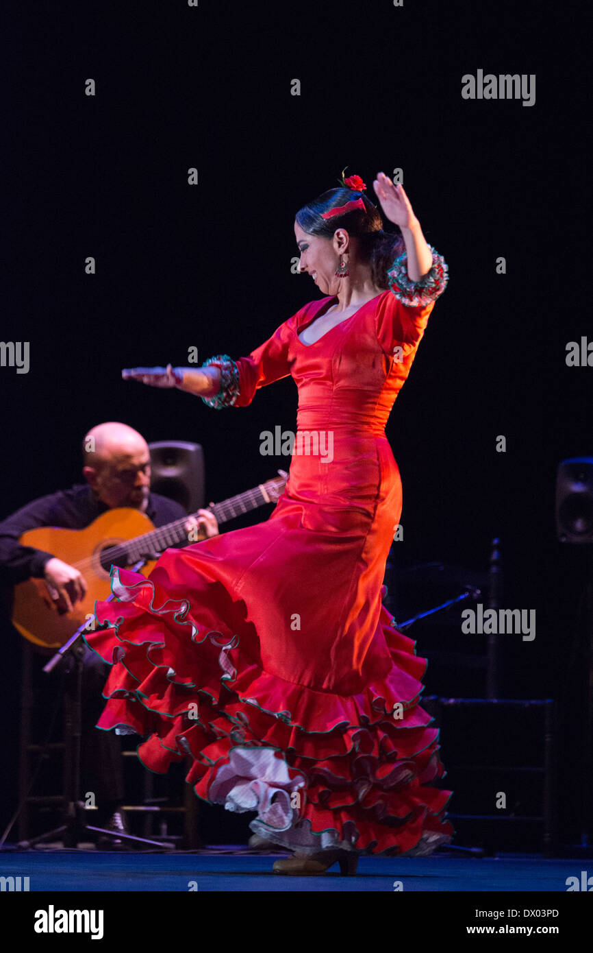 'Trasmín» effectuée par Belén Belén Maya Maya de la société au cours de la London 2014 Festival Flamenco Banque D'Images