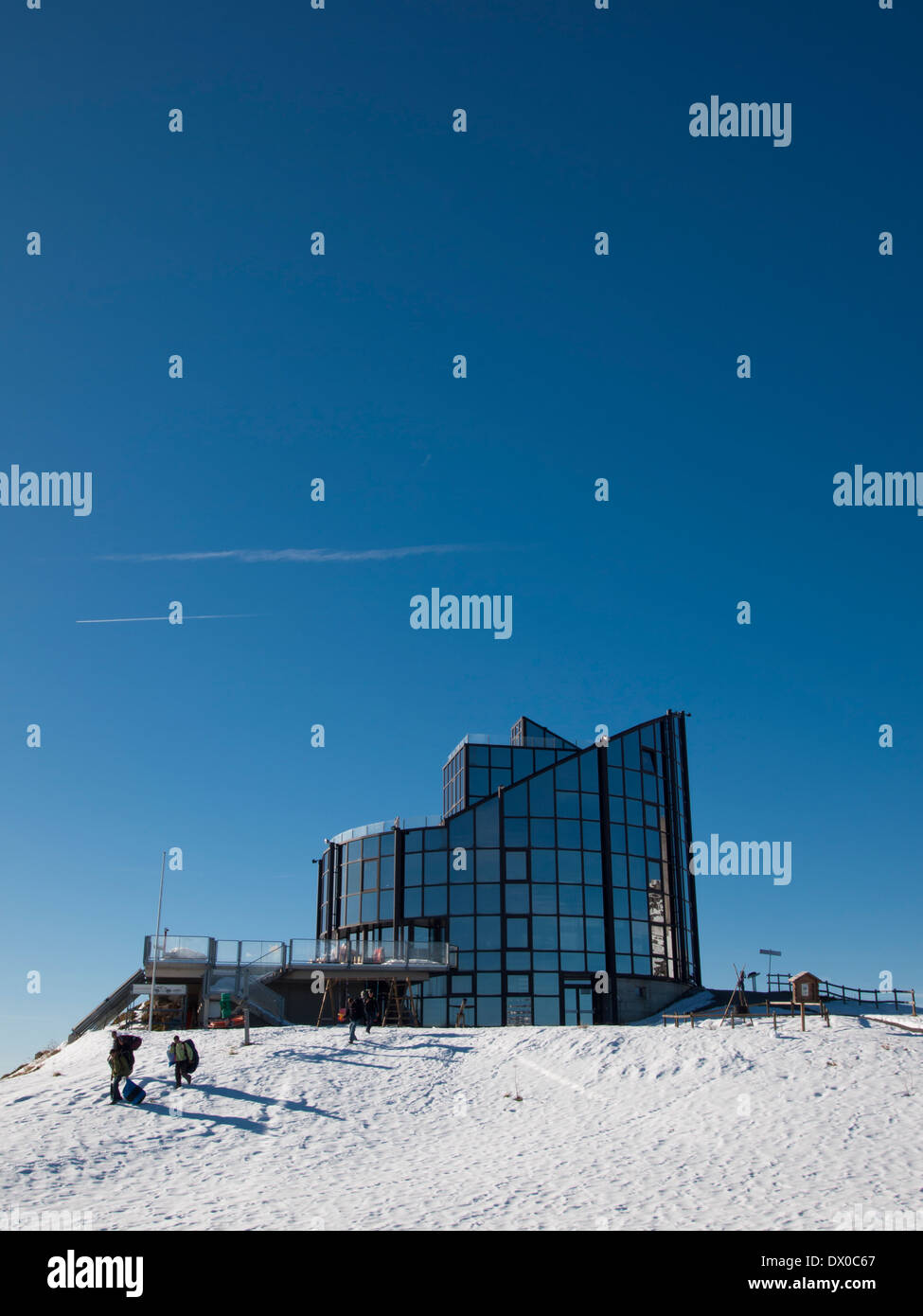 Haut de Mont la Berneuse avec ce célèbre monument restaurant in winter time Banque D'Images