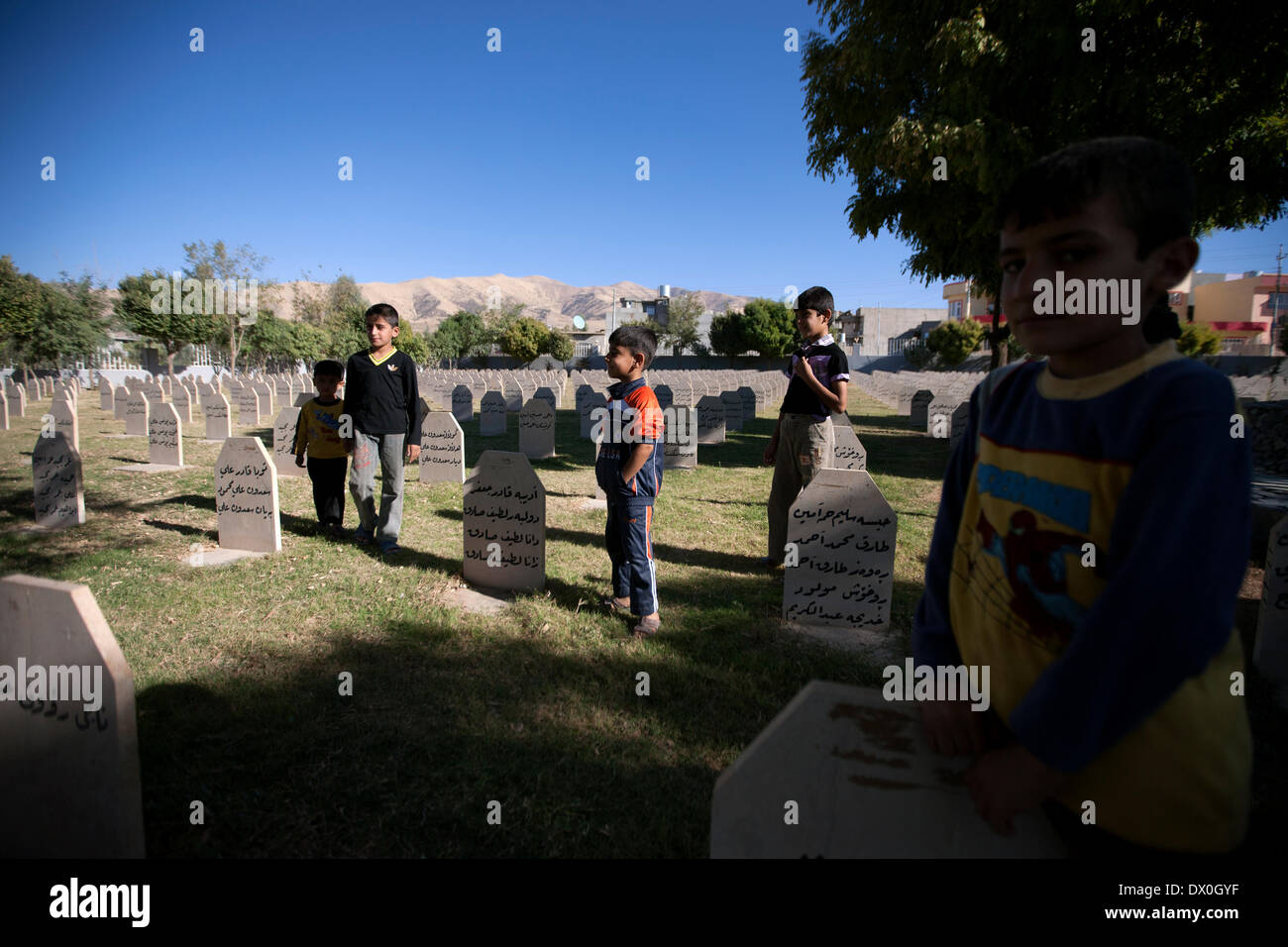 Halabja, Souleimaniyeh, l'IRAQ -- Le cimetière symbolique érigée pour les victimes de massacre d'Halabja le 21 octobre, 2011. Halabja, une ville kurde dans le Nord de l'Irak a été bombardé avec des agents chimiques par le régime de Saddam dans les efforts visant à décimer la population kurde dans le Nord le 16 mars 1988. Photo par Bikem Ekberzade Banque D'Images