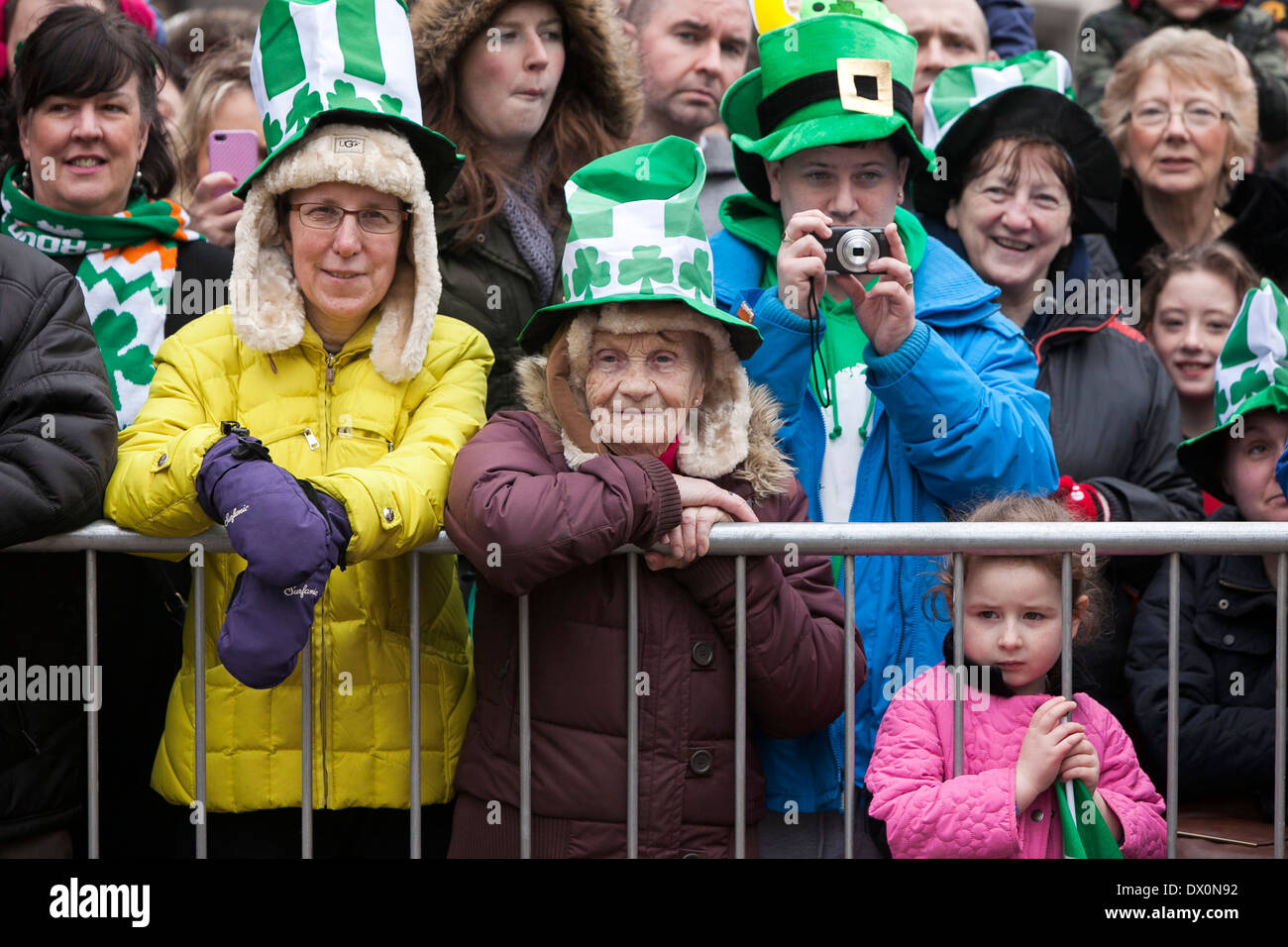 16/03/14 .Manchester, Angleterre. Le Festival irlandais de Manchester St. Patrick's Parade 2014. Dimanche 16/03/14. Banque D'Images