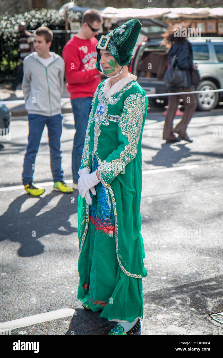Londres, Royaume-Uni. Mar 16, 2014. St Patrick's Day Parade à Londres : Zefrog Crédit/Alamy Live News Banque D'Images